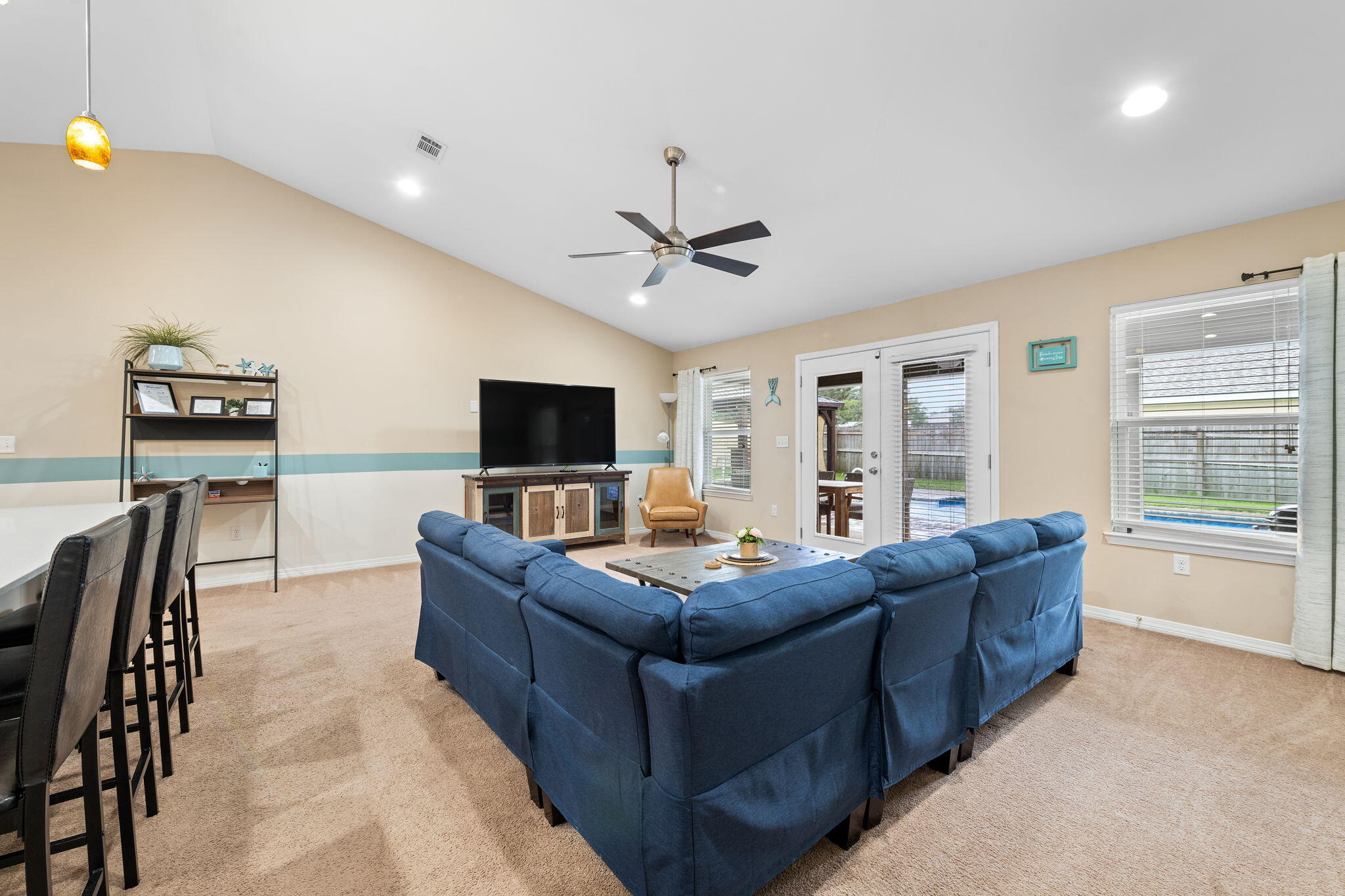 NAVARRE S/D 2ND ADDN - Residential