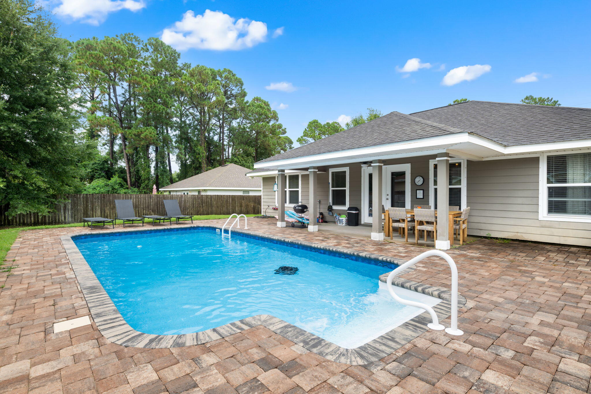 NAVARRE S/D 2ND ADDN - Residential
