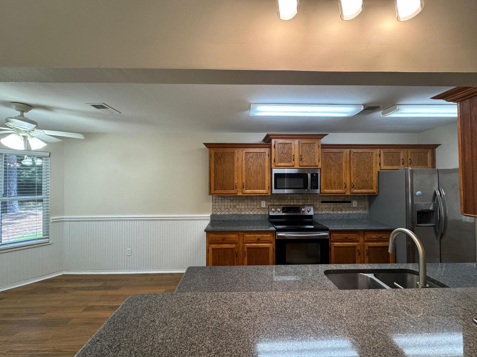 RAINTREE ESTATES - Residential Lease