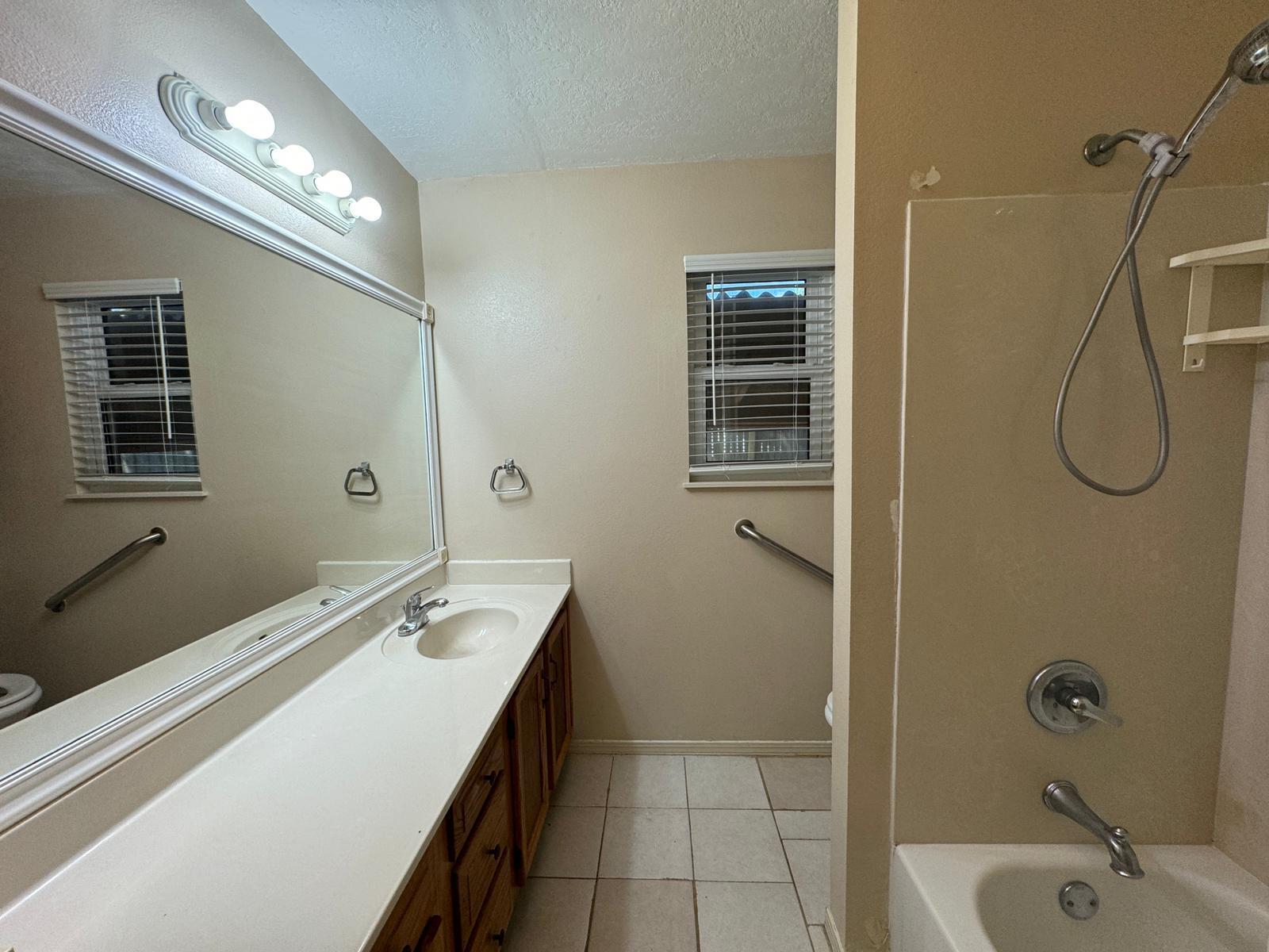 RAINTREE ESTATES - Residential Lease