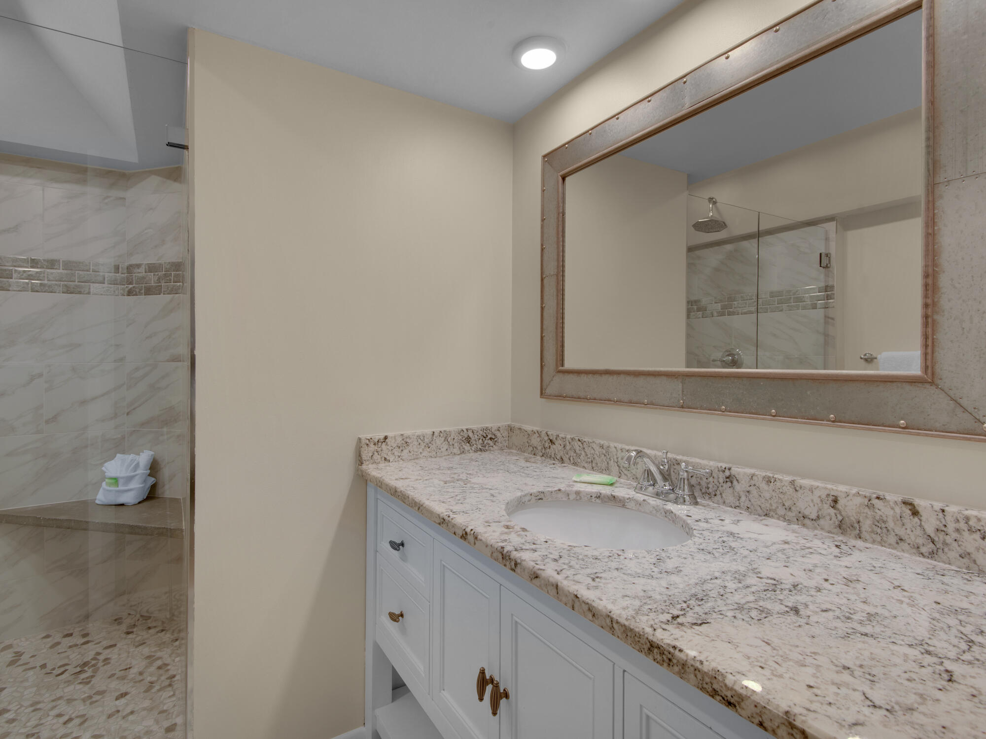 HIDDEN DUNES BEACH COTTAGES 1 - Residential