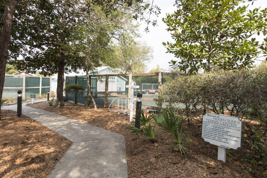 HIDDEN DUNES BEACH COTTAGES 1 - Residential