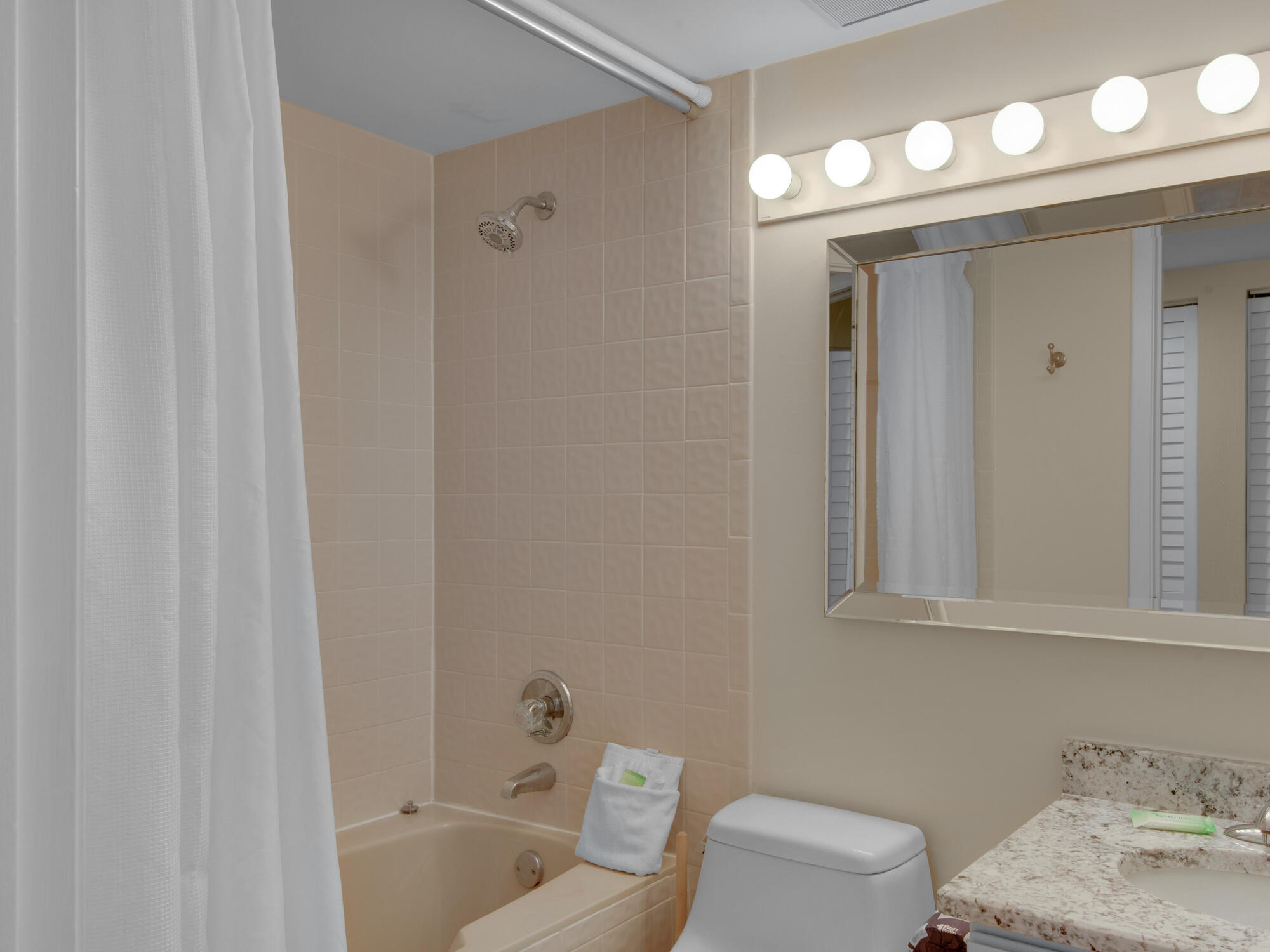 HIDDEN DUNES BEACH COTTAGES 1 - Residential