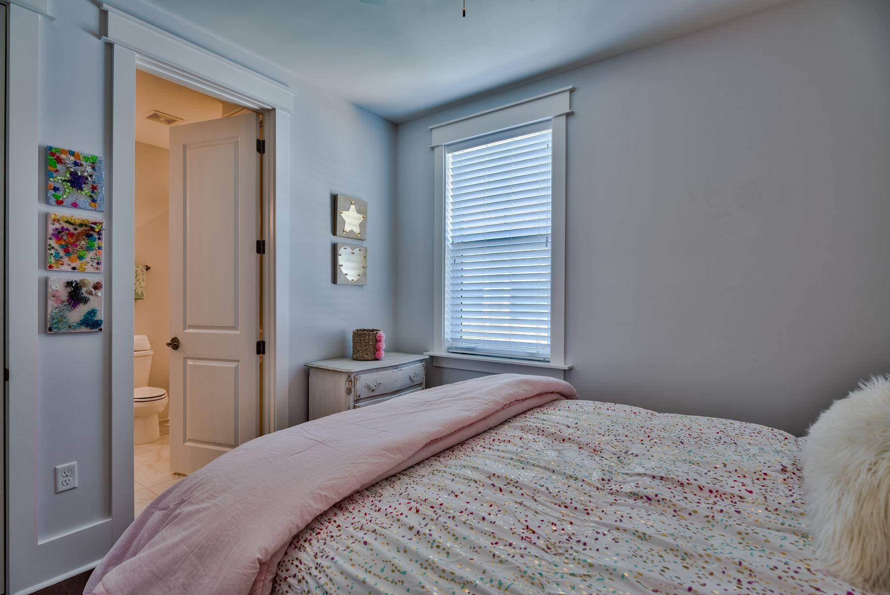 NATUREWALK AT SEAGROVE - Residential