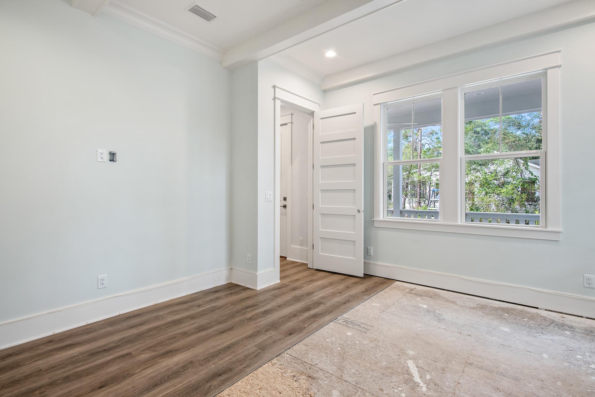 MAGNOLIA BEACH - Residential