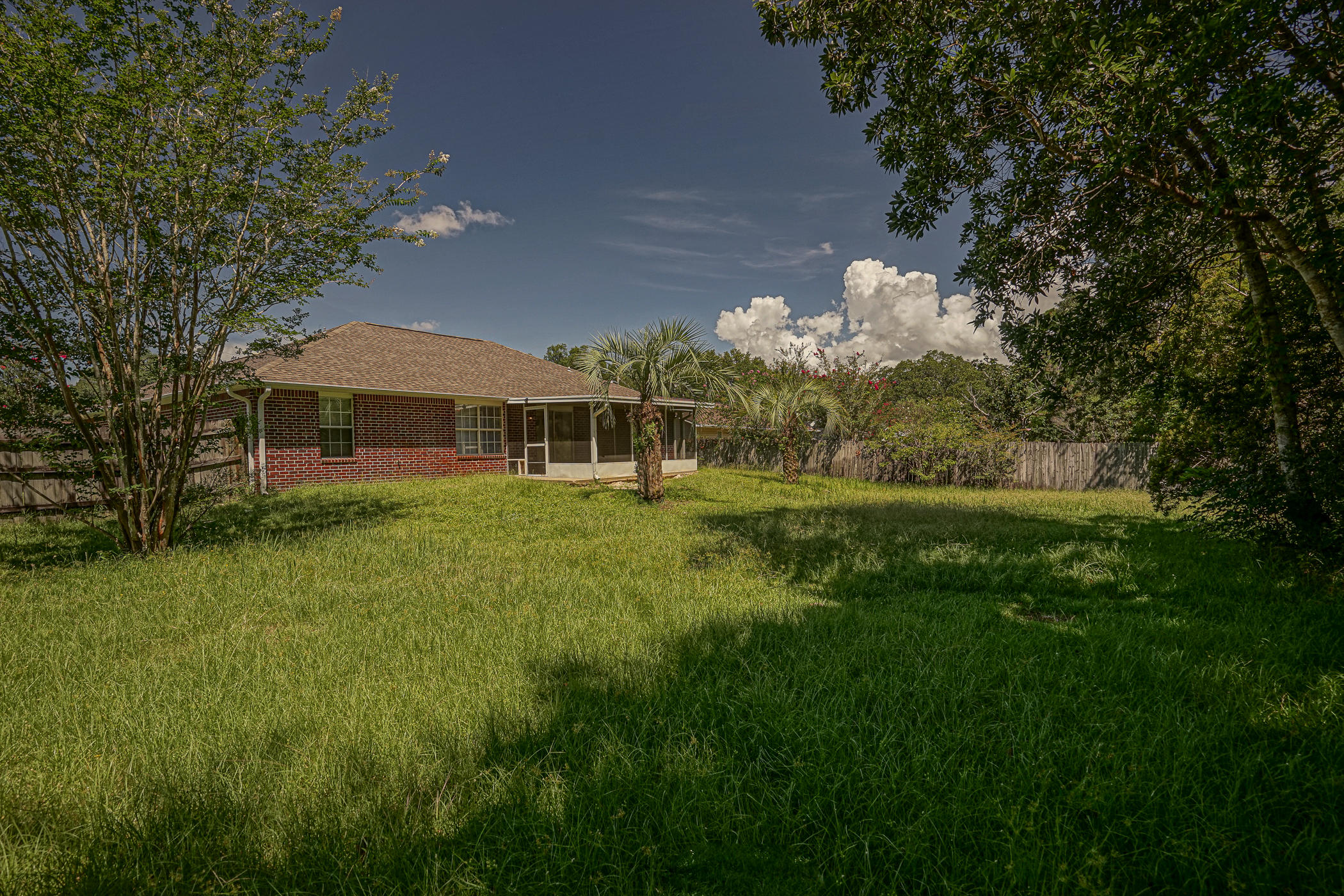 Country Breeze East - Residential