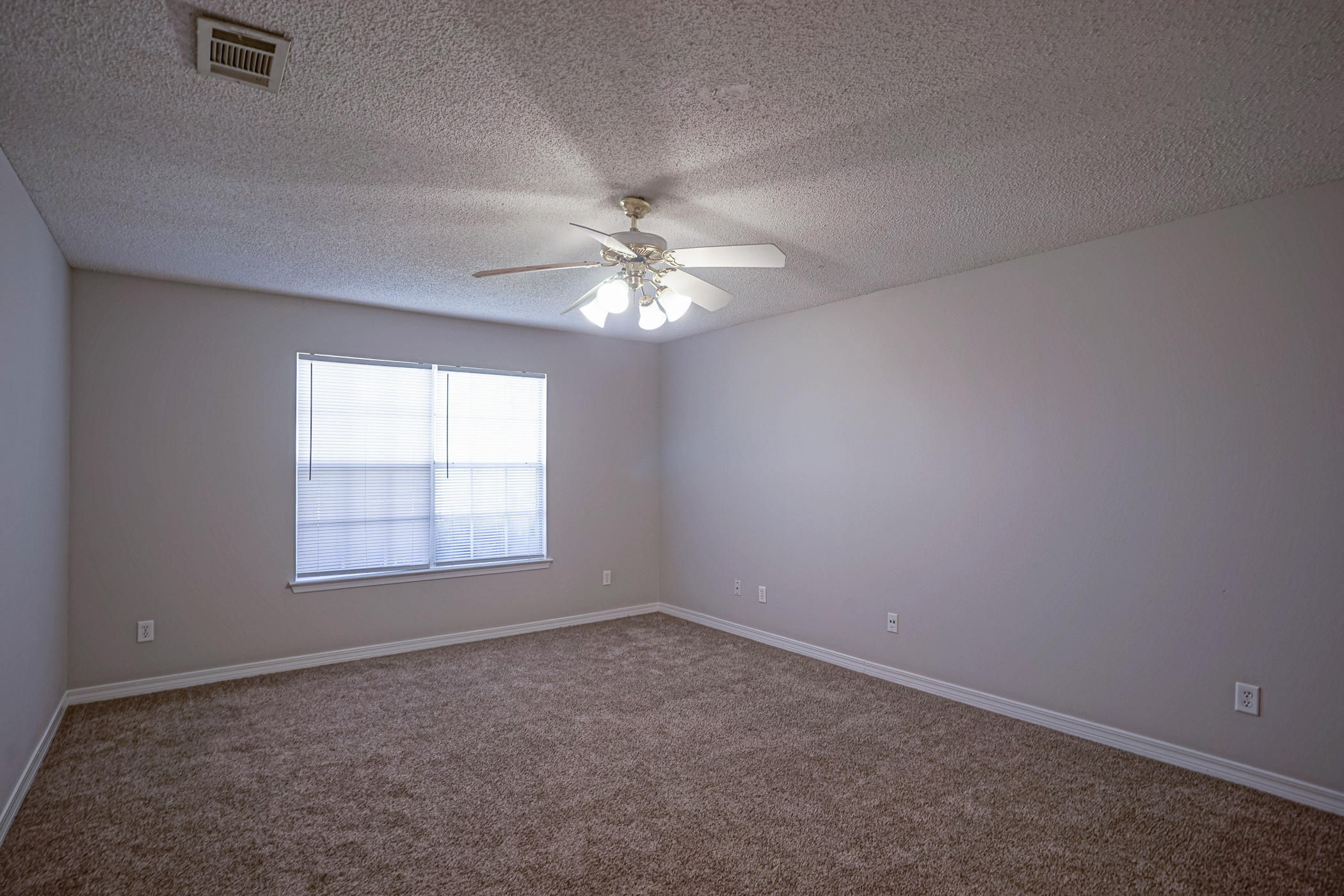 Country Breeze East - Residential