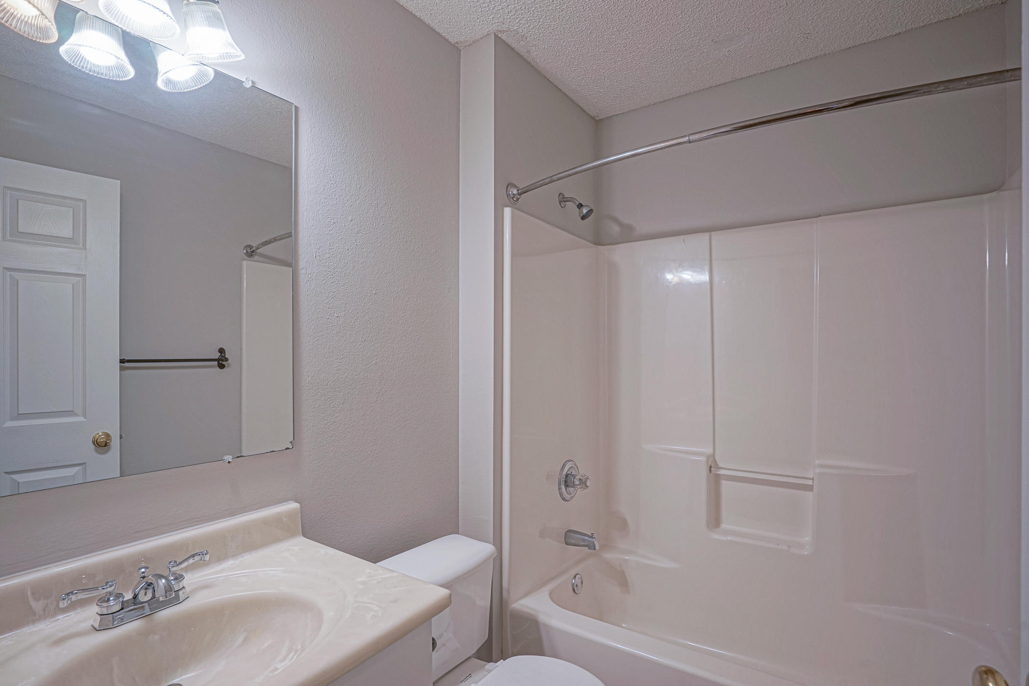 Country Breeze East - Residential