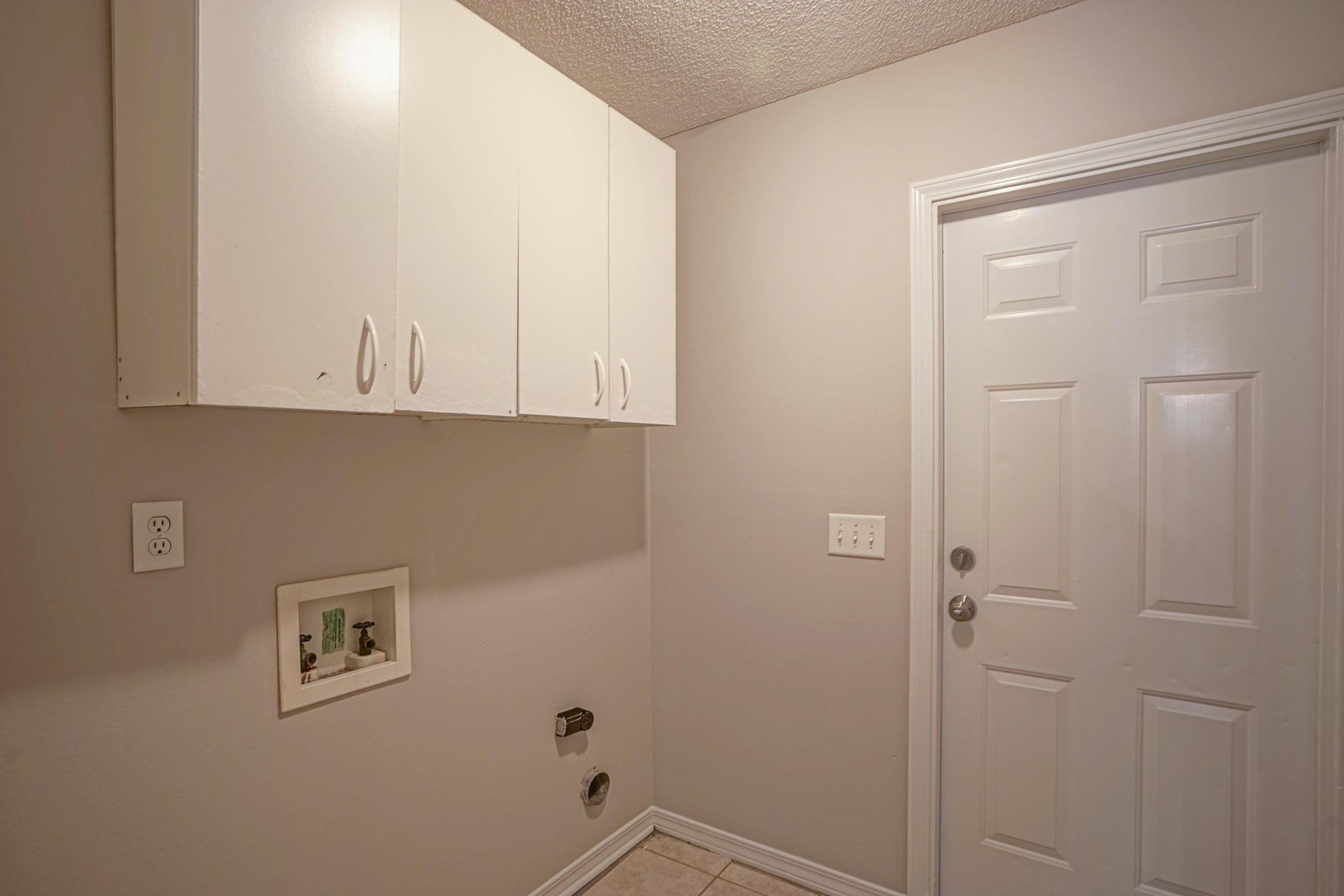 Country Breeze East - Residential