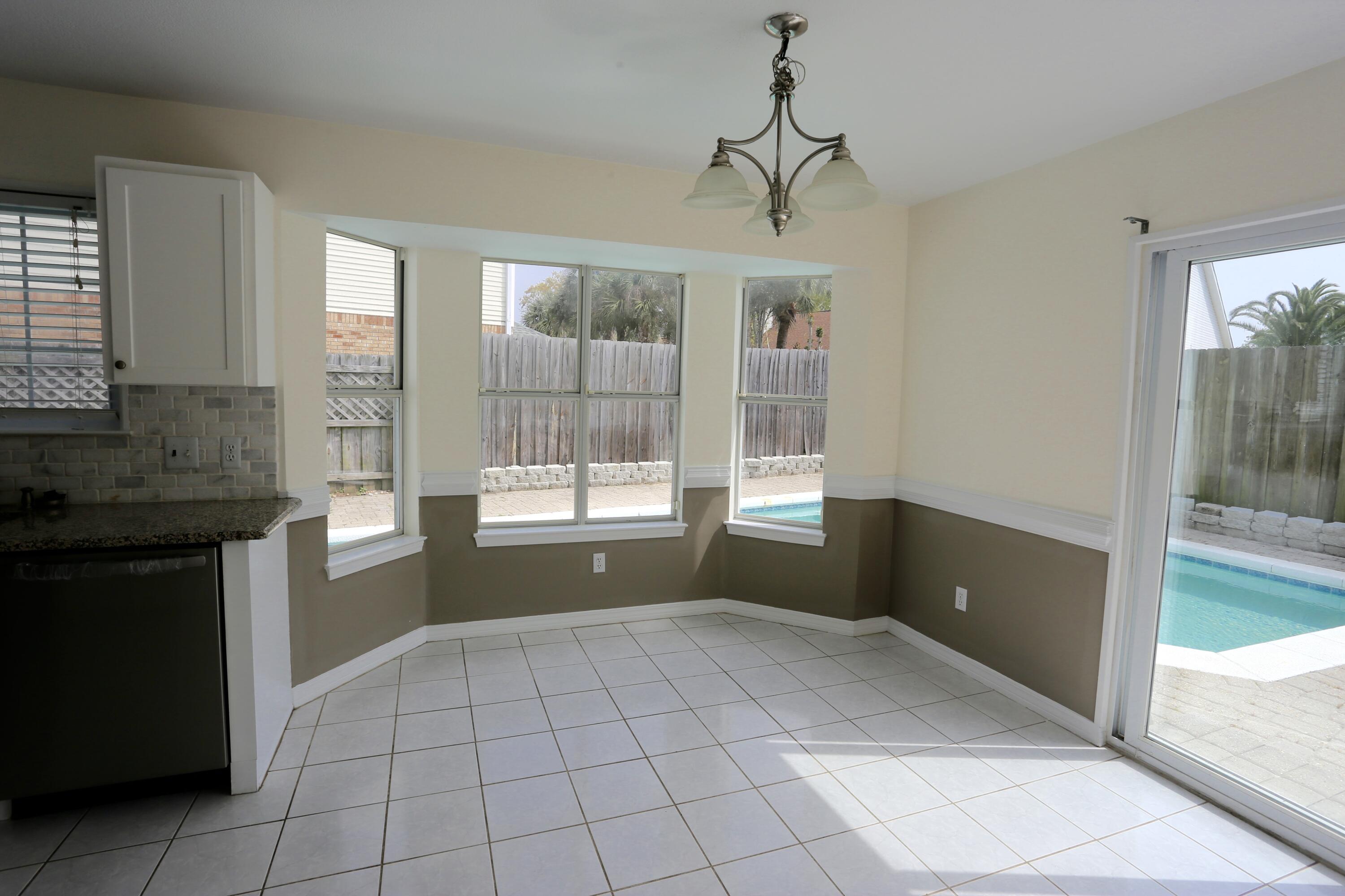 HARBOR BREEZE - Residential Lease