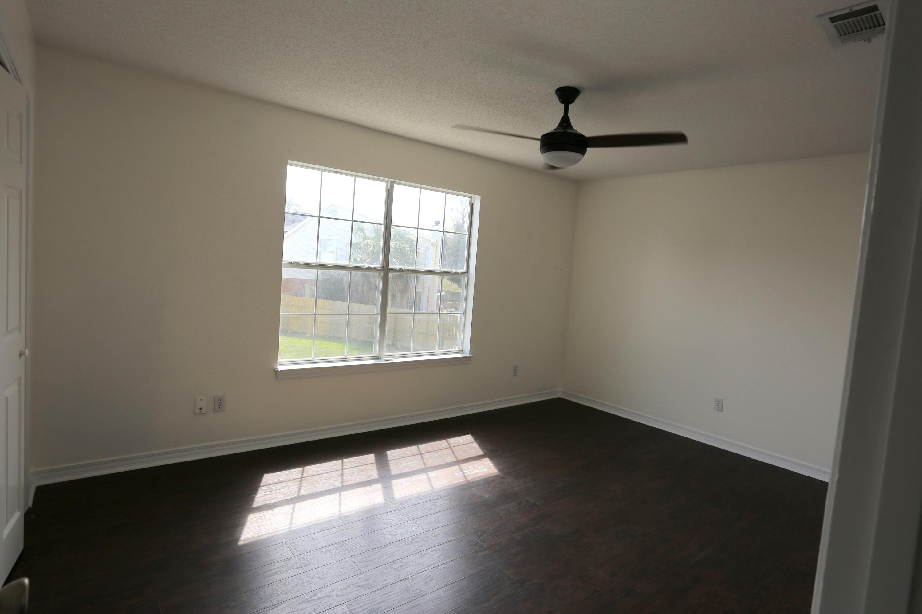 HARBOR BREEZE - Residential Lease