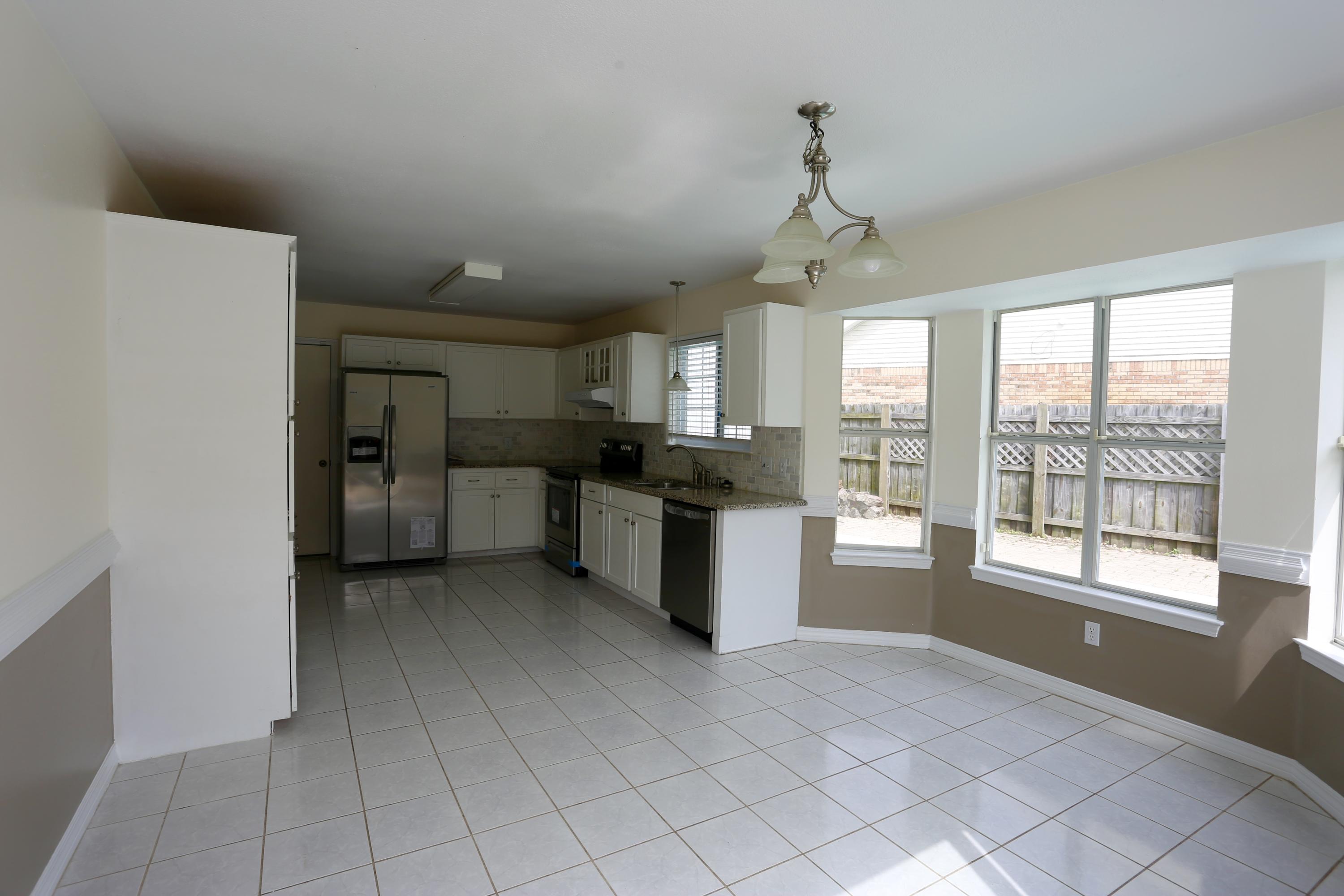 HARBOR BREEZE - Residential Lease