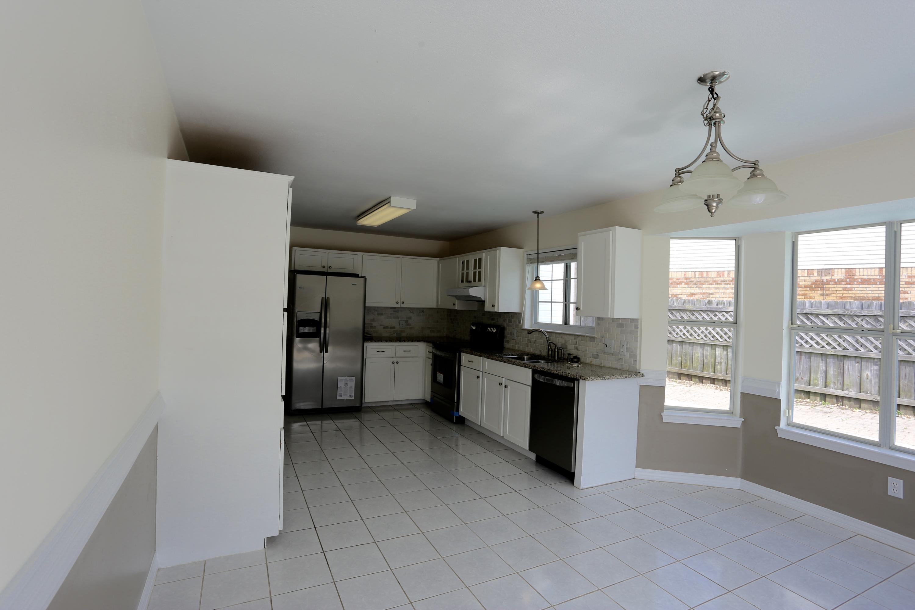 HARBOR BREEZE - Residential Lease