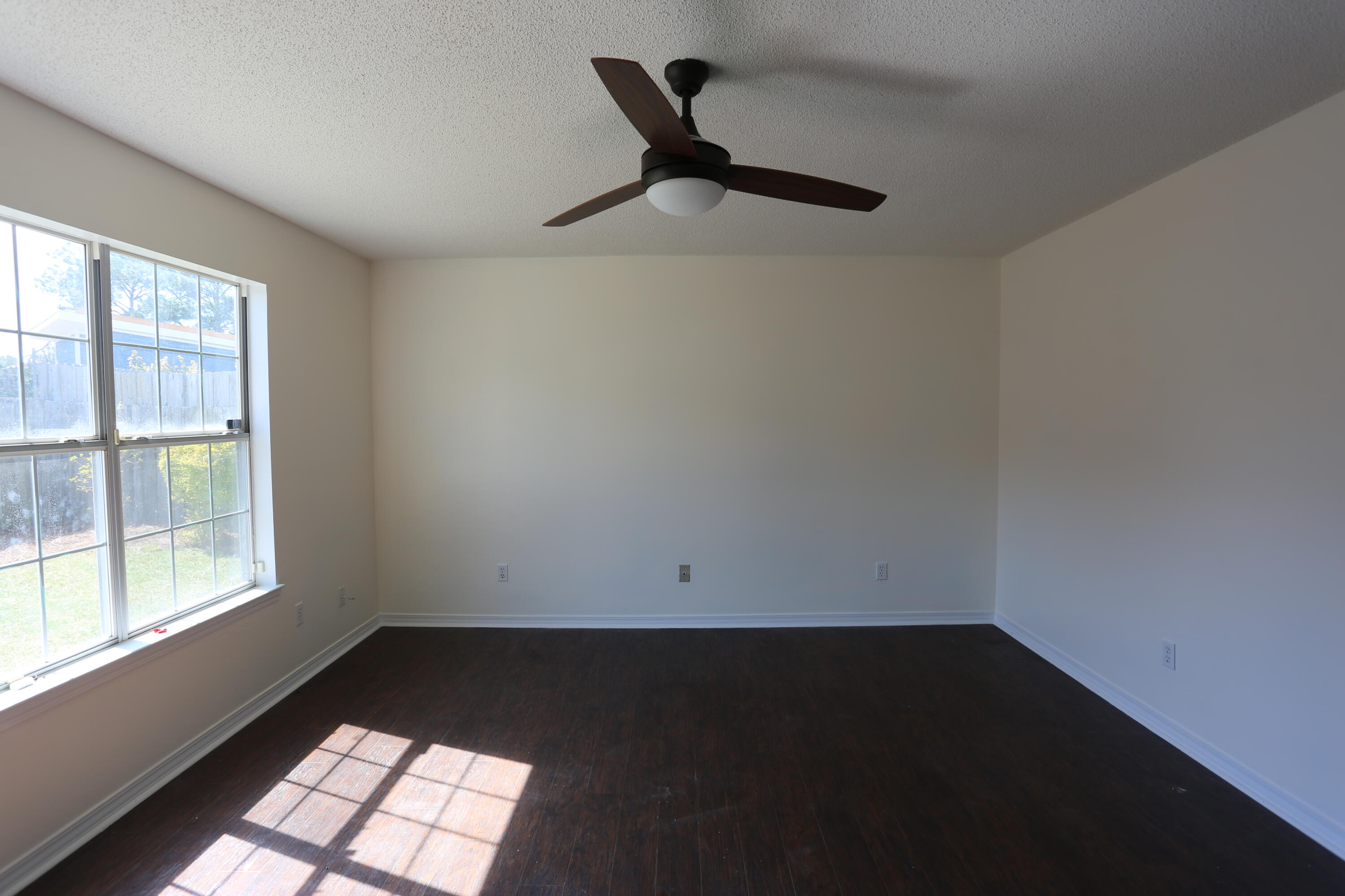 HARBOR BREEZE - Residential Lease