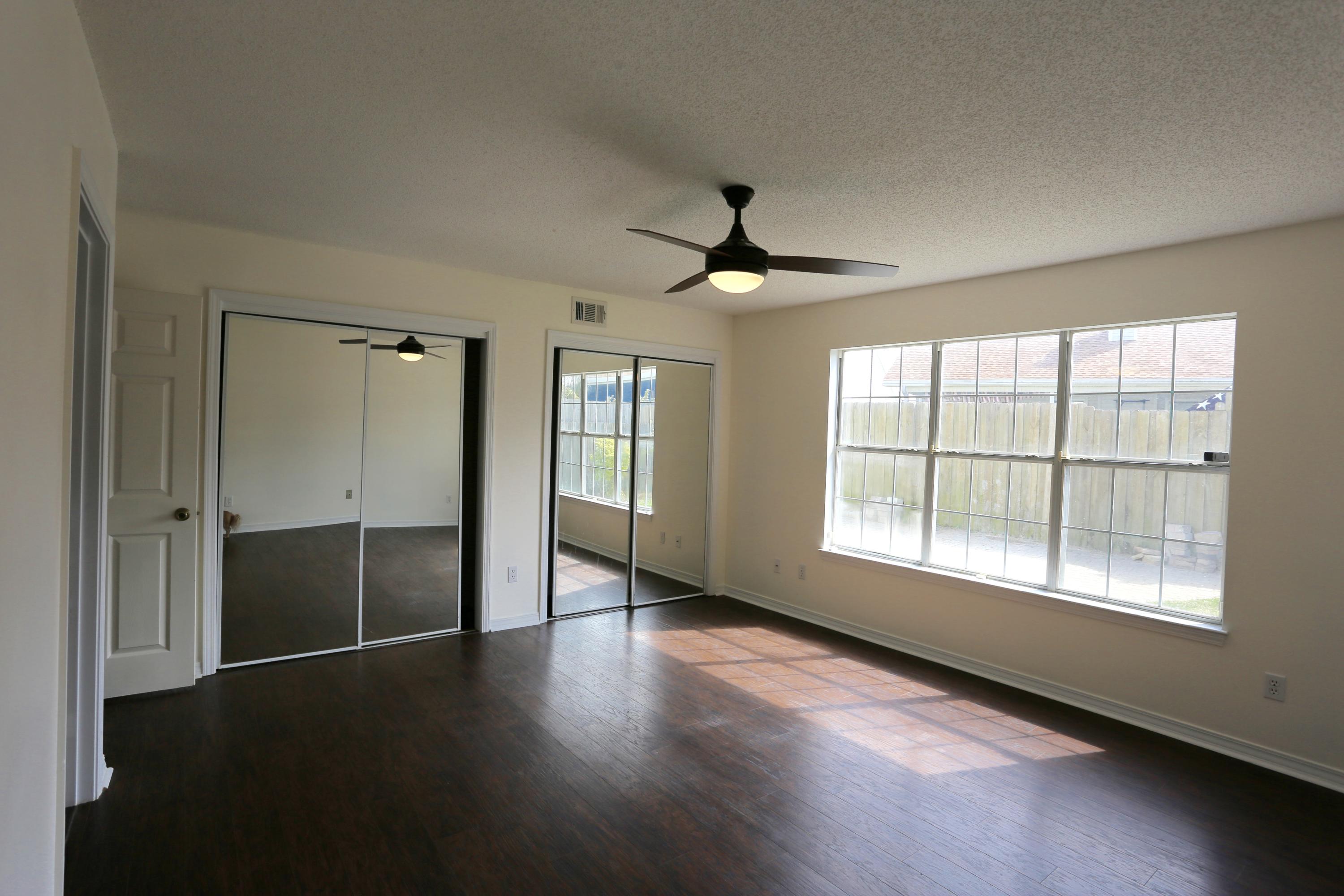 HARBOR BREEZE - Residential Lease