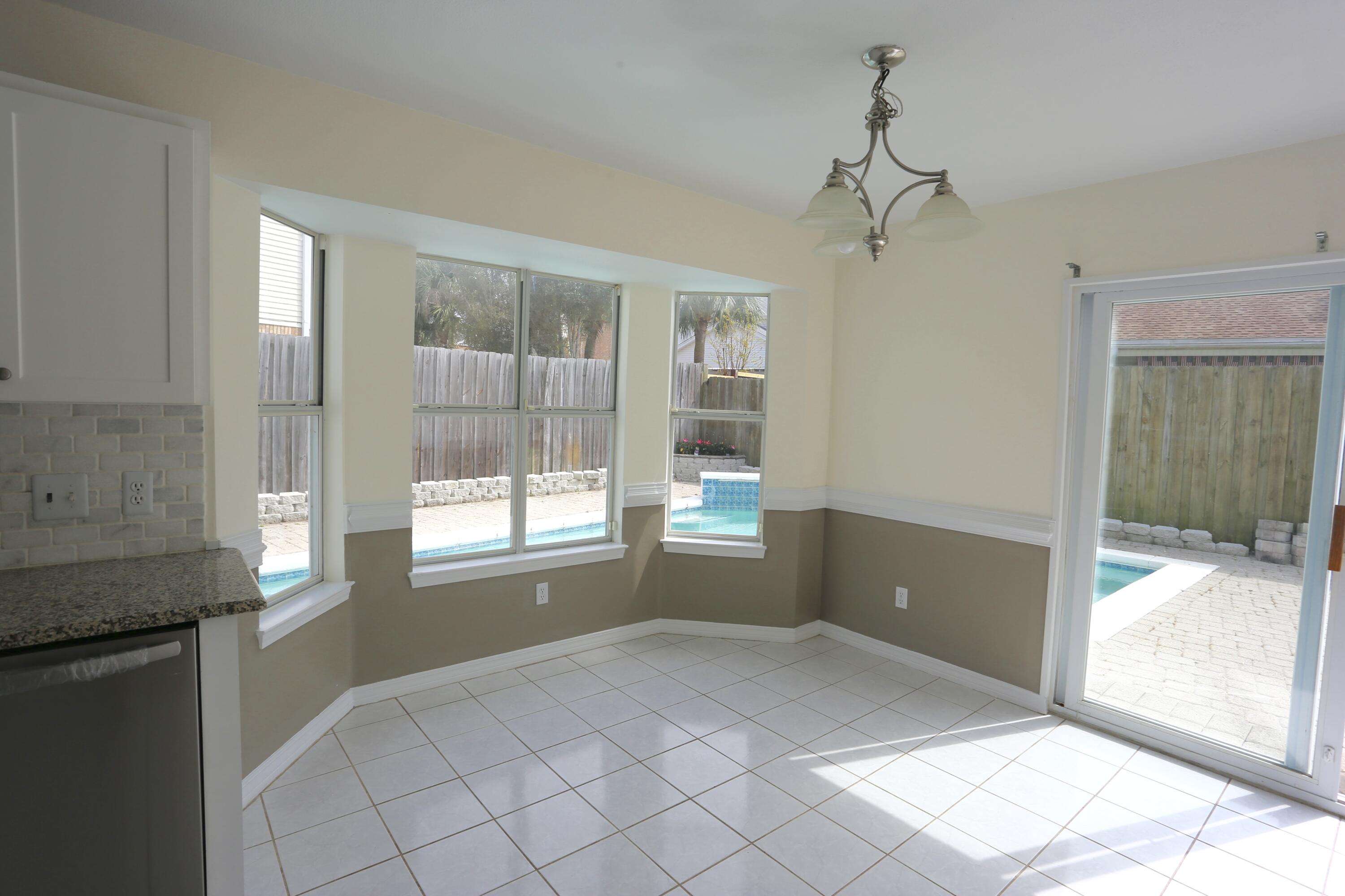 HARBOR BREEZE - Residential Lease