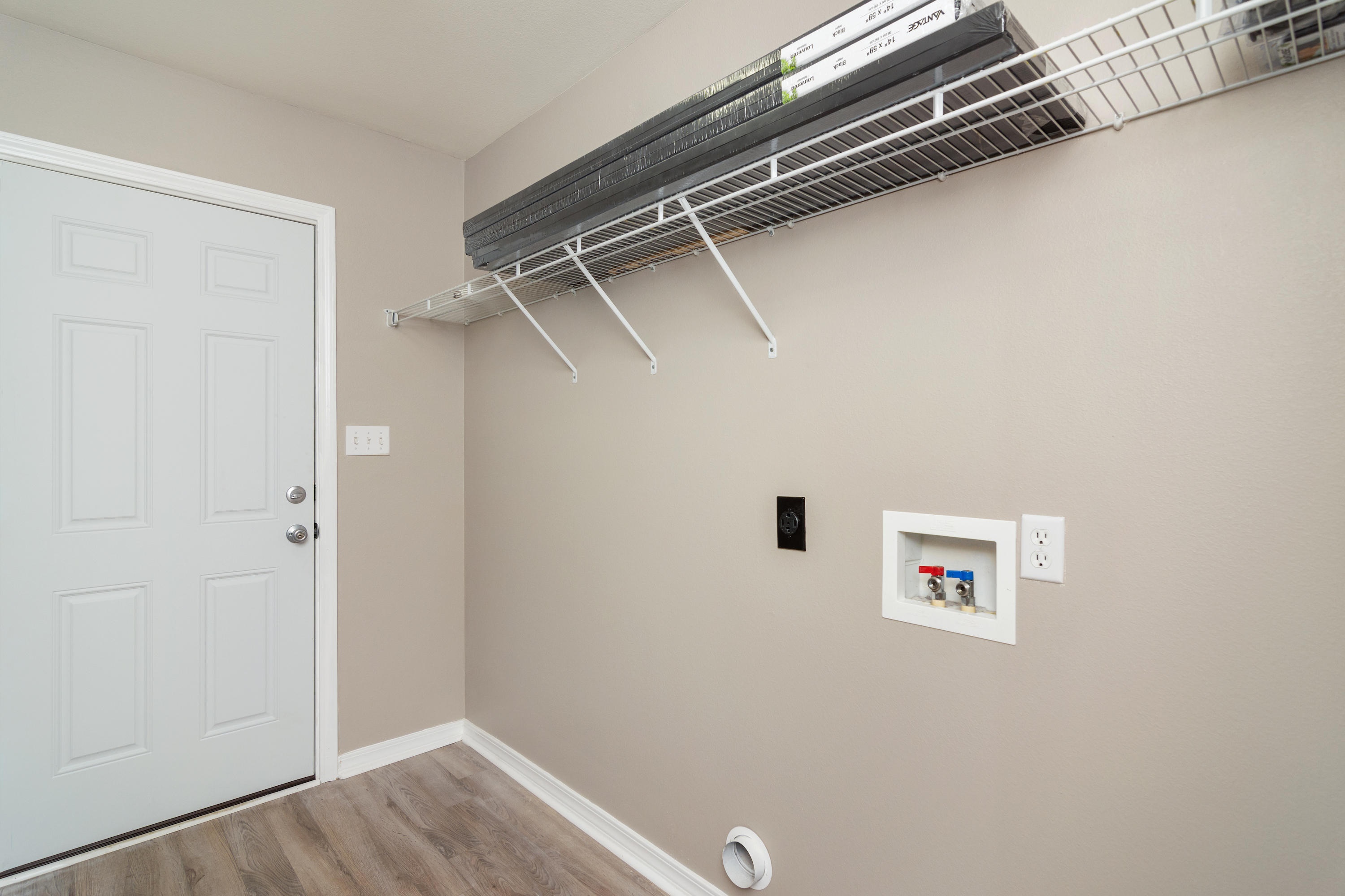 ALICIA PLACE - Residential