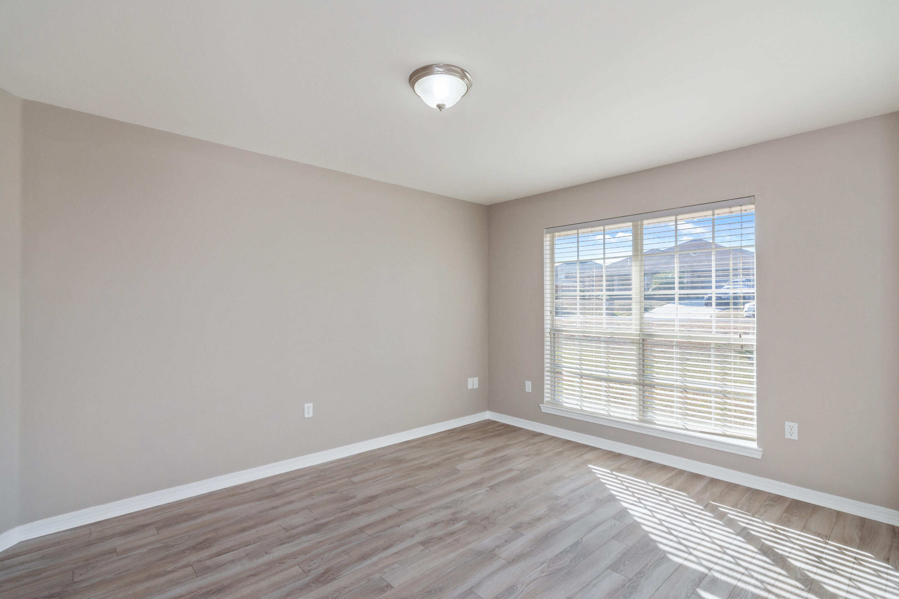 ALICIA PLACE - Residential