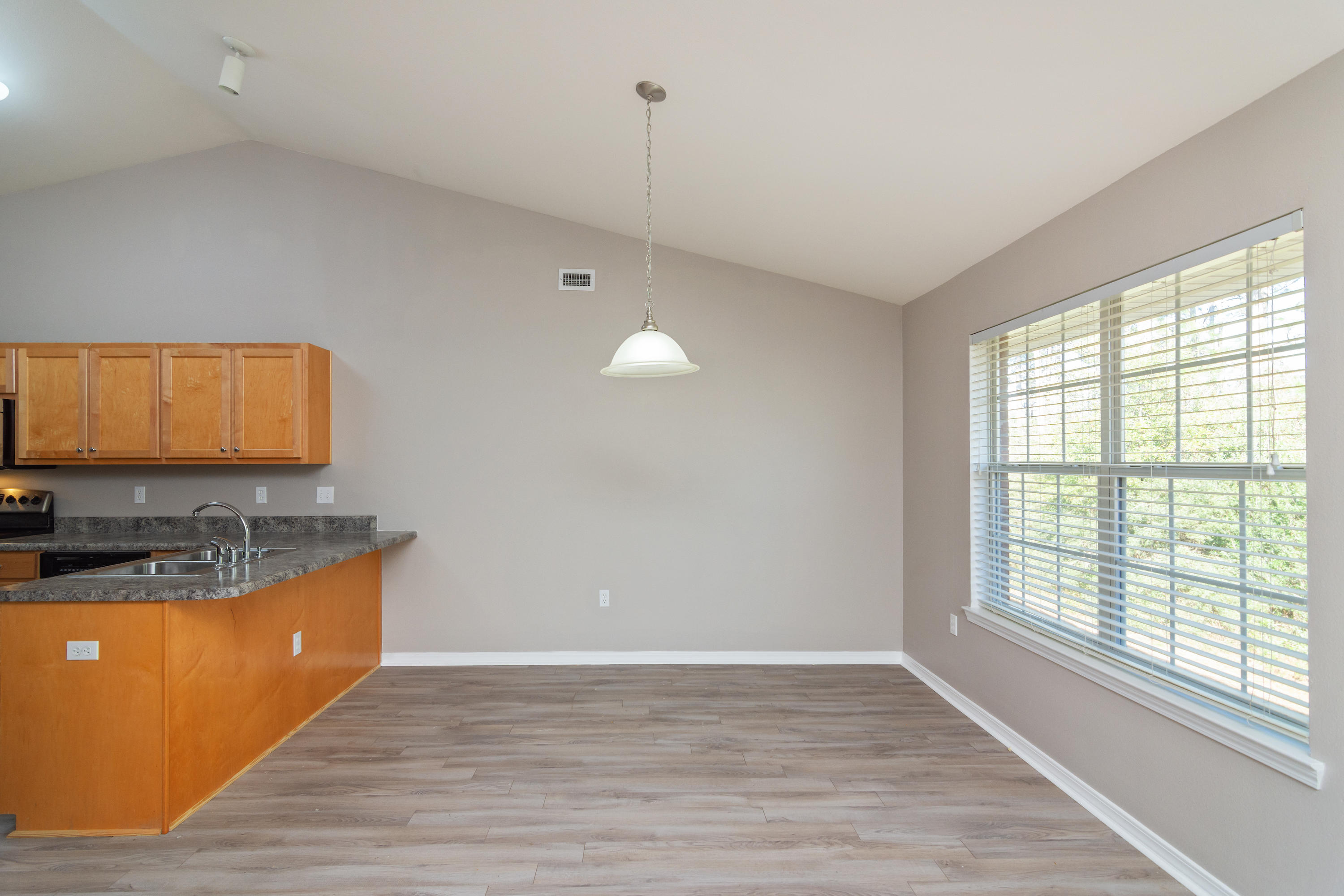 ALICIA PLACE - Residential