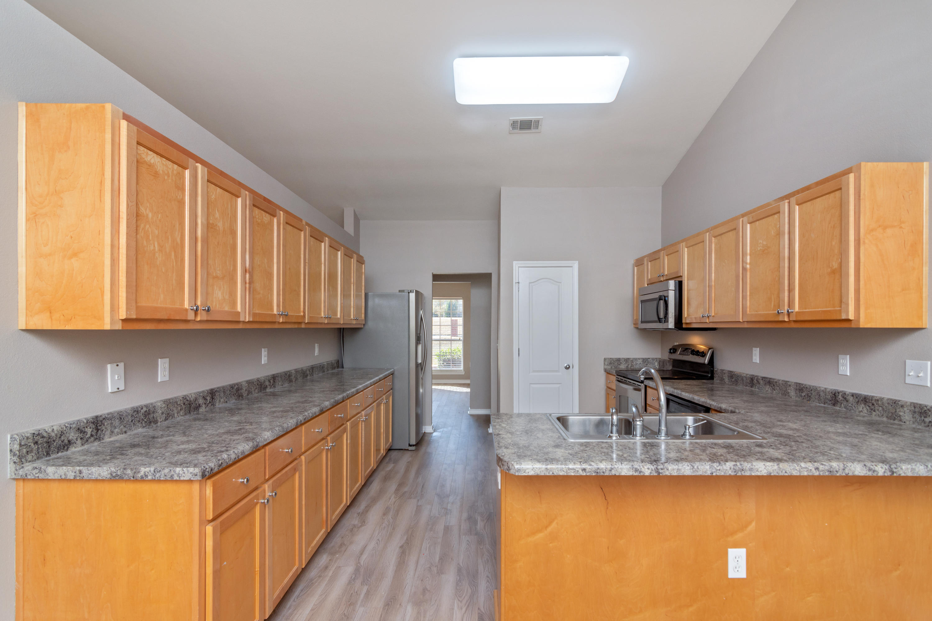 ALICIA PLACE - Residential