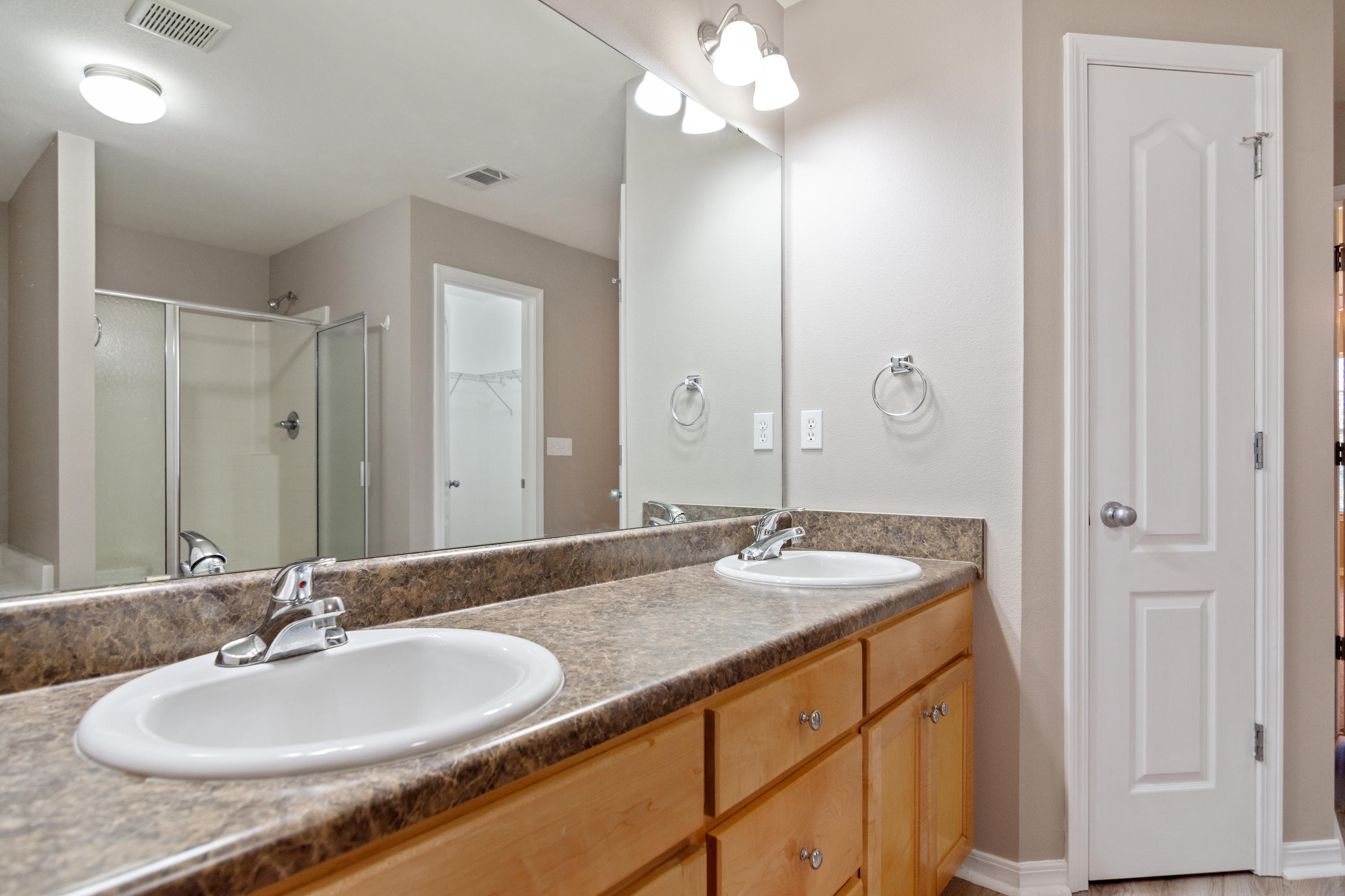 ALICIA PLACE - Residential