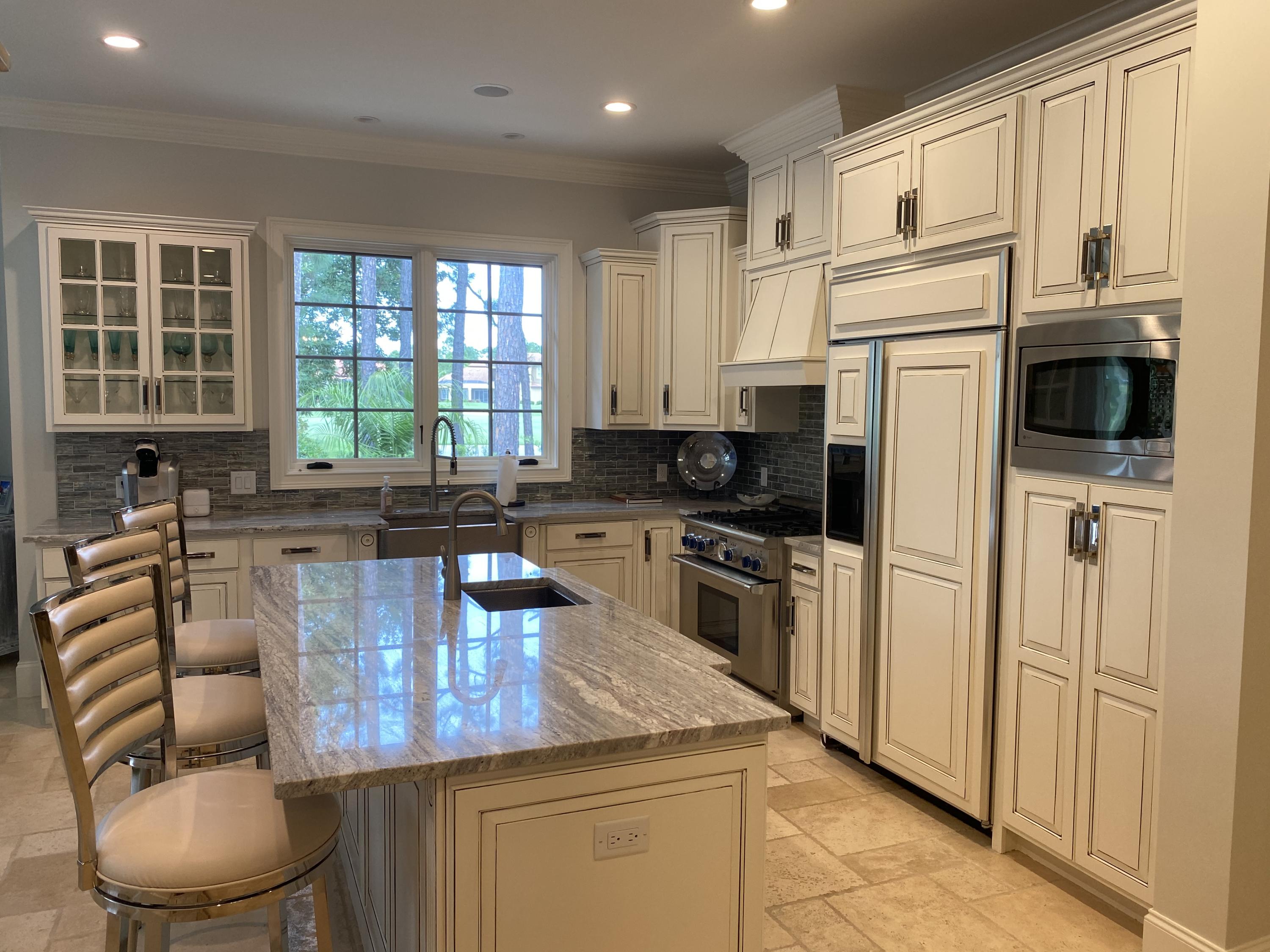 BURNT PINE - Residential