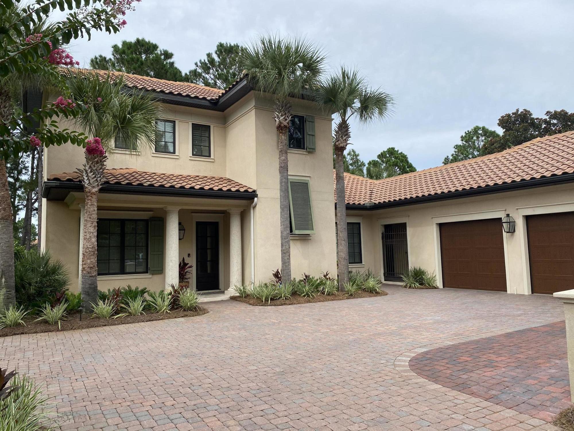 BURNT PINE - Residential