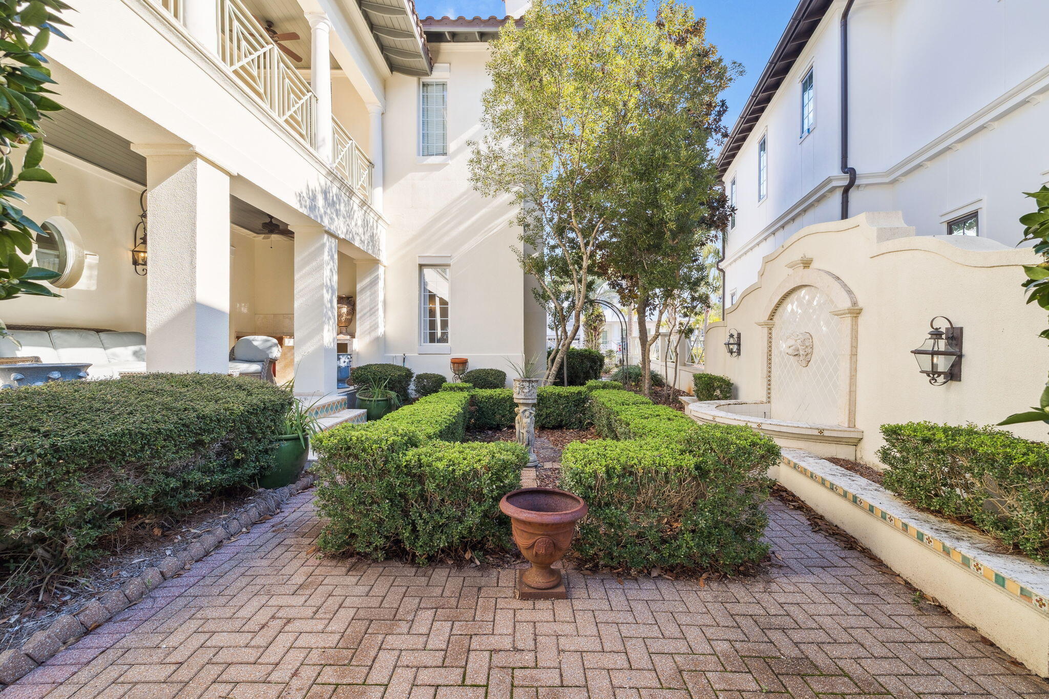 THE VILLAGE OF WHITE CLIFFS - Residential