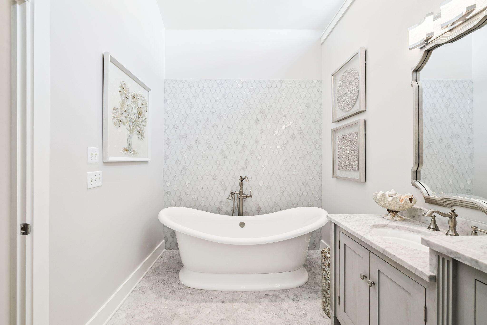 THE VILLAGE OF WHITE CLIFFS - Residential