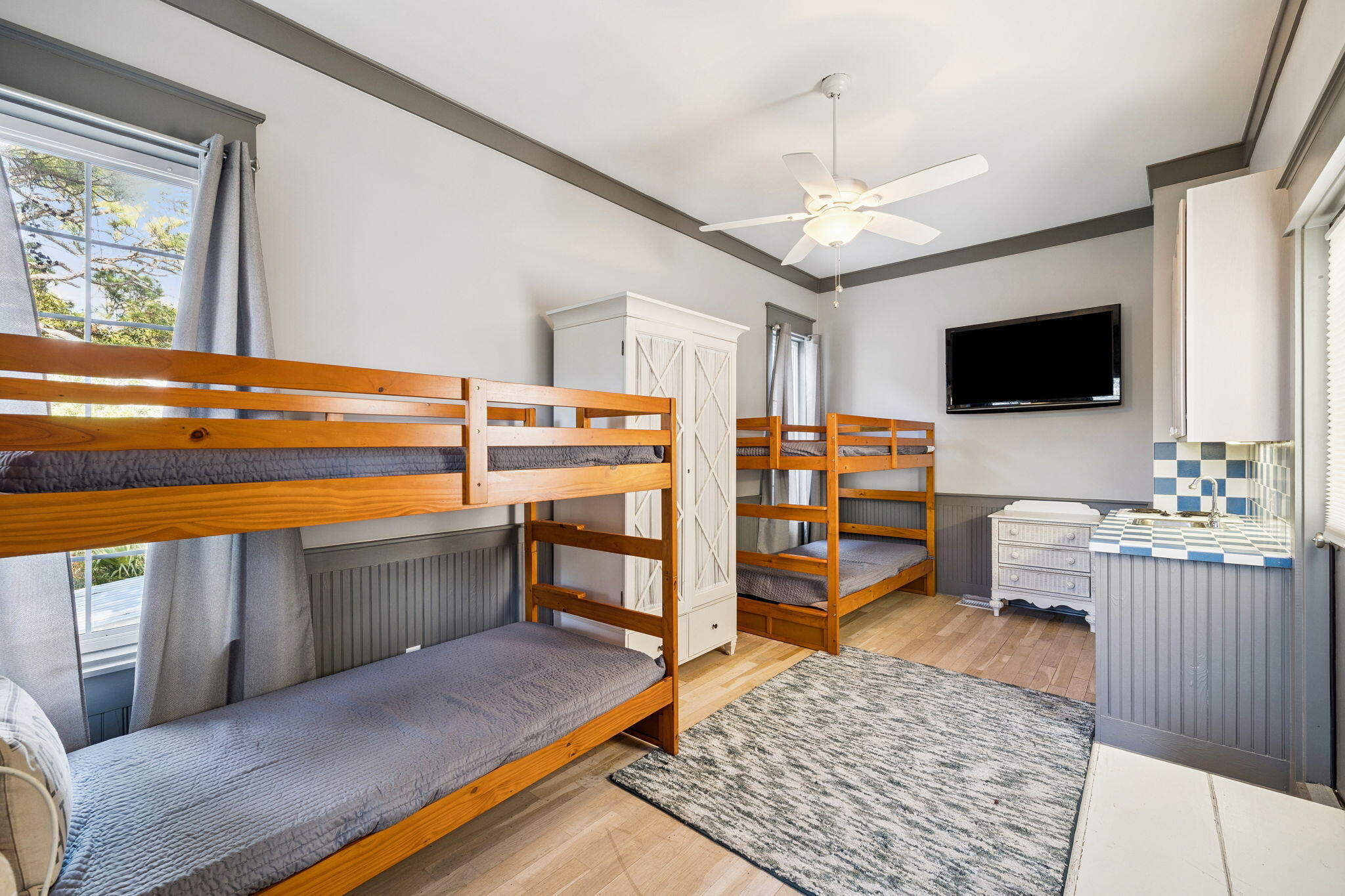 THE VILLAGE OF WHITE CLIFFS - Residential