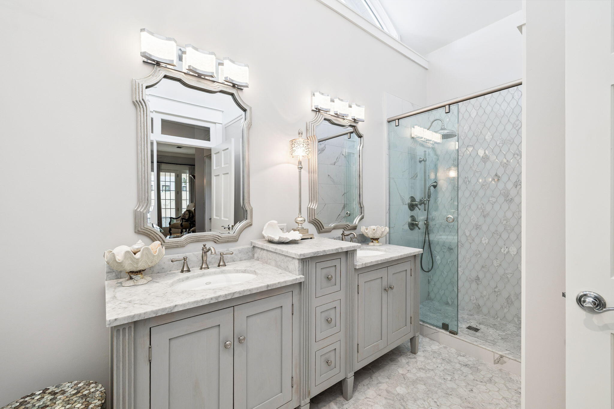 THE VILLAGE OF WHITE CLIFFS - Residential