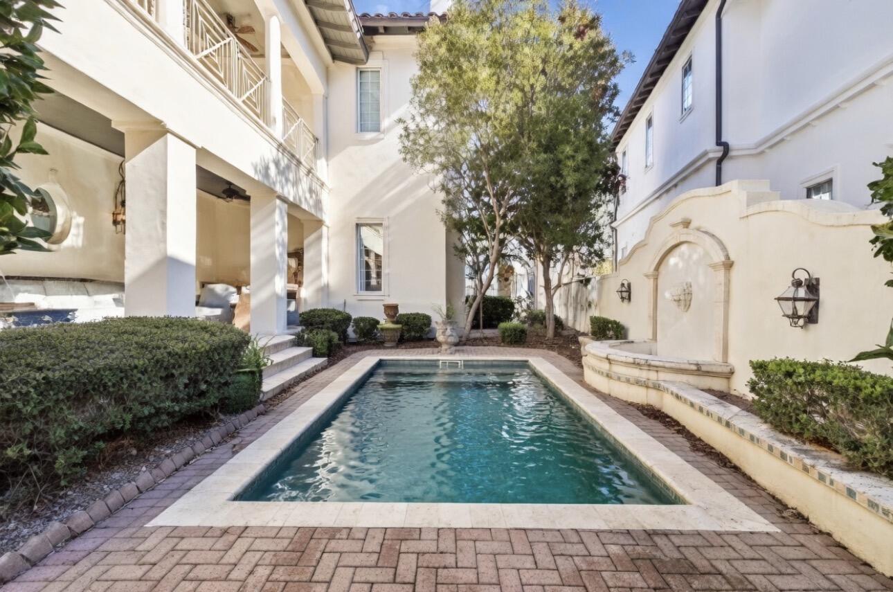 VILLAGE OF WHITE CLIFFS THE - Residential