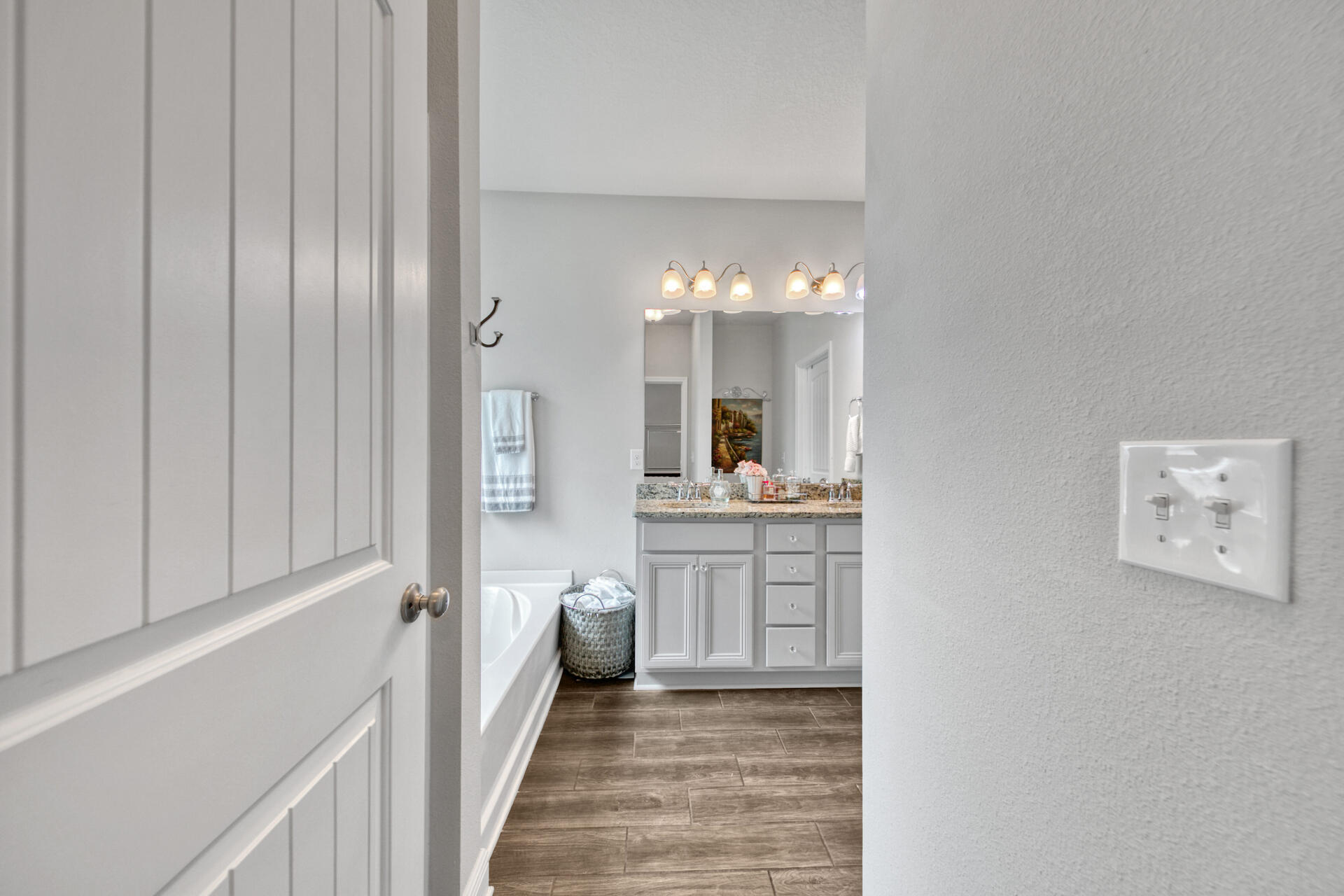 HAMMOCK BAY - Residential