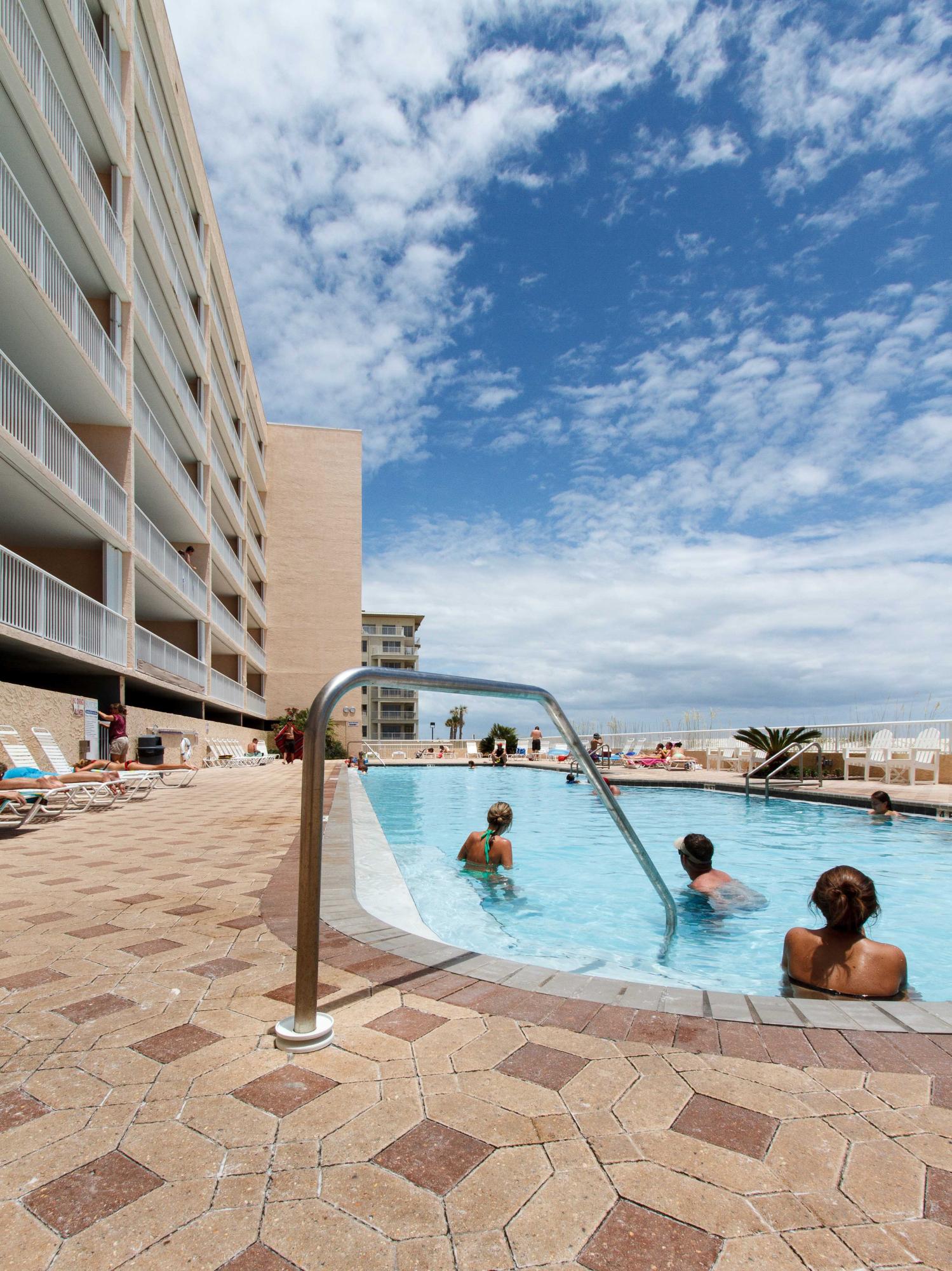 ISLANDER BEACH RESORT PH 2 - Residential