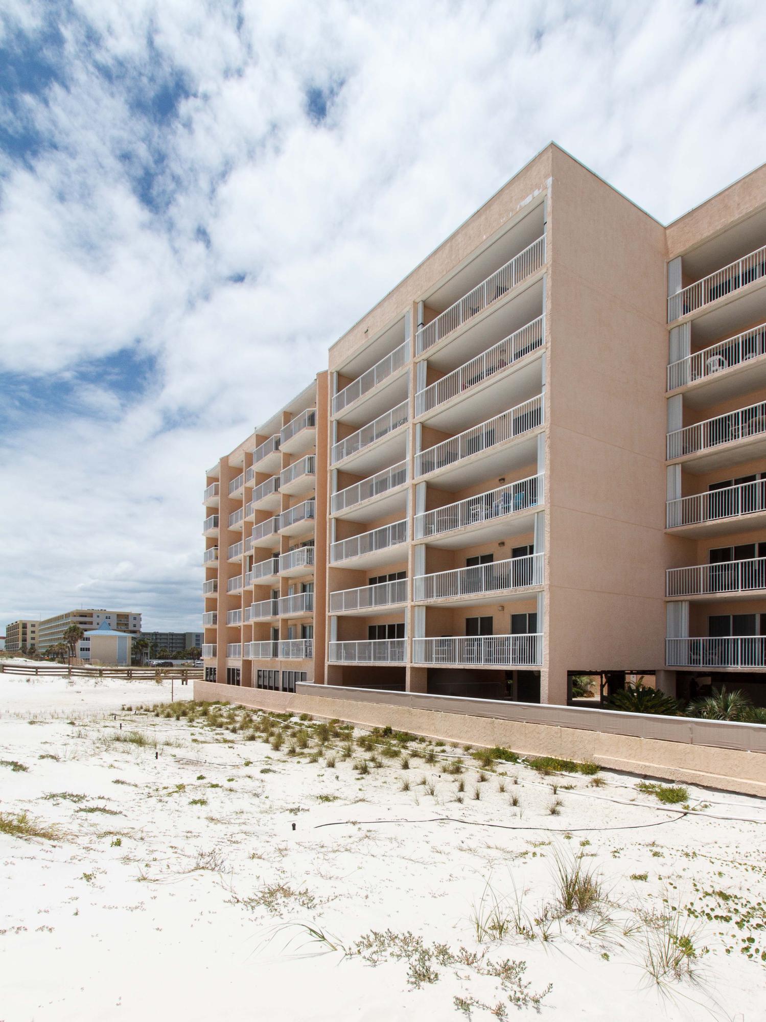 ISLANDER BEACH RESORT PH 2 - Residential