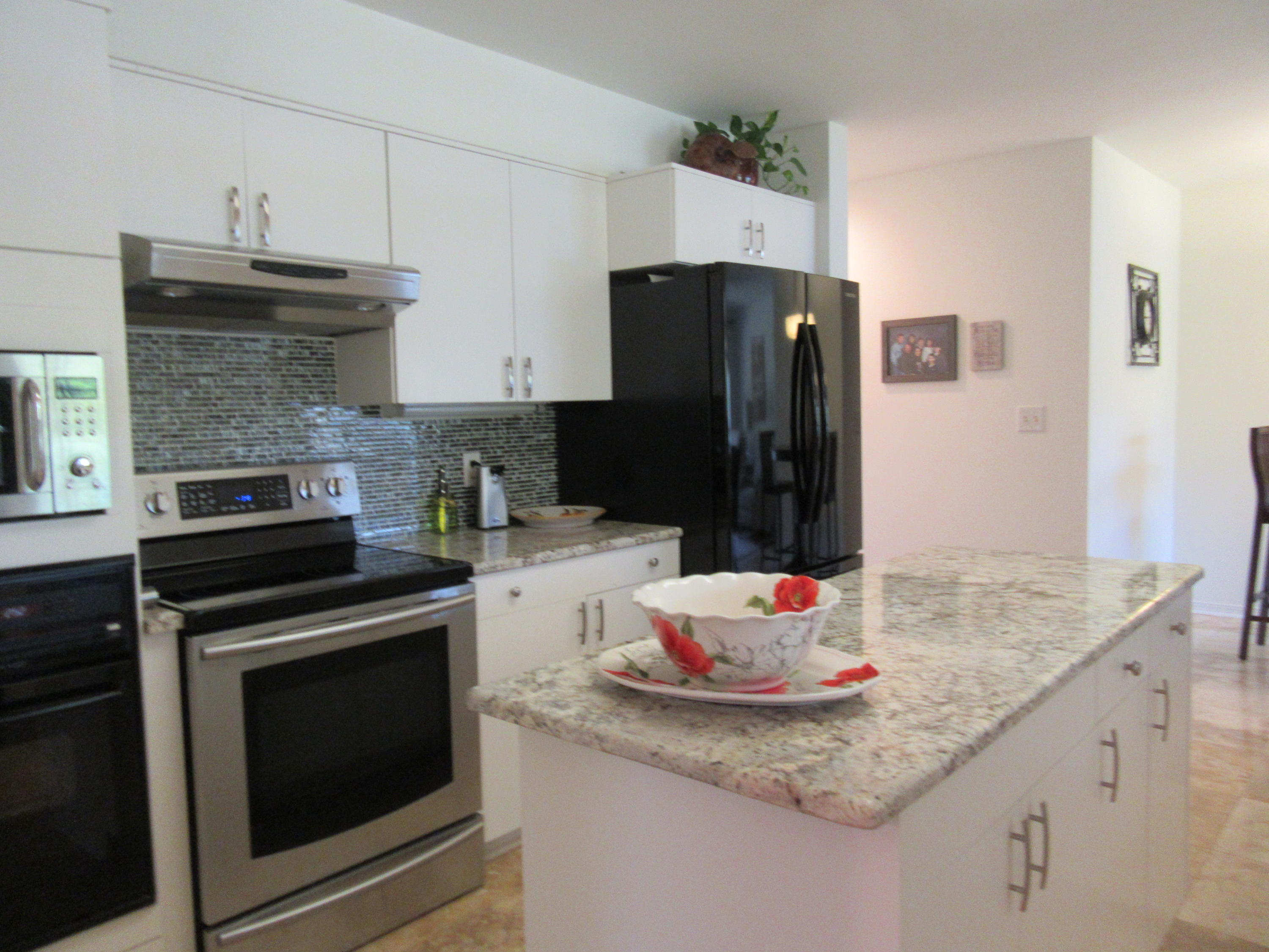 SHORTLINE LAKE ESTATES - Residential