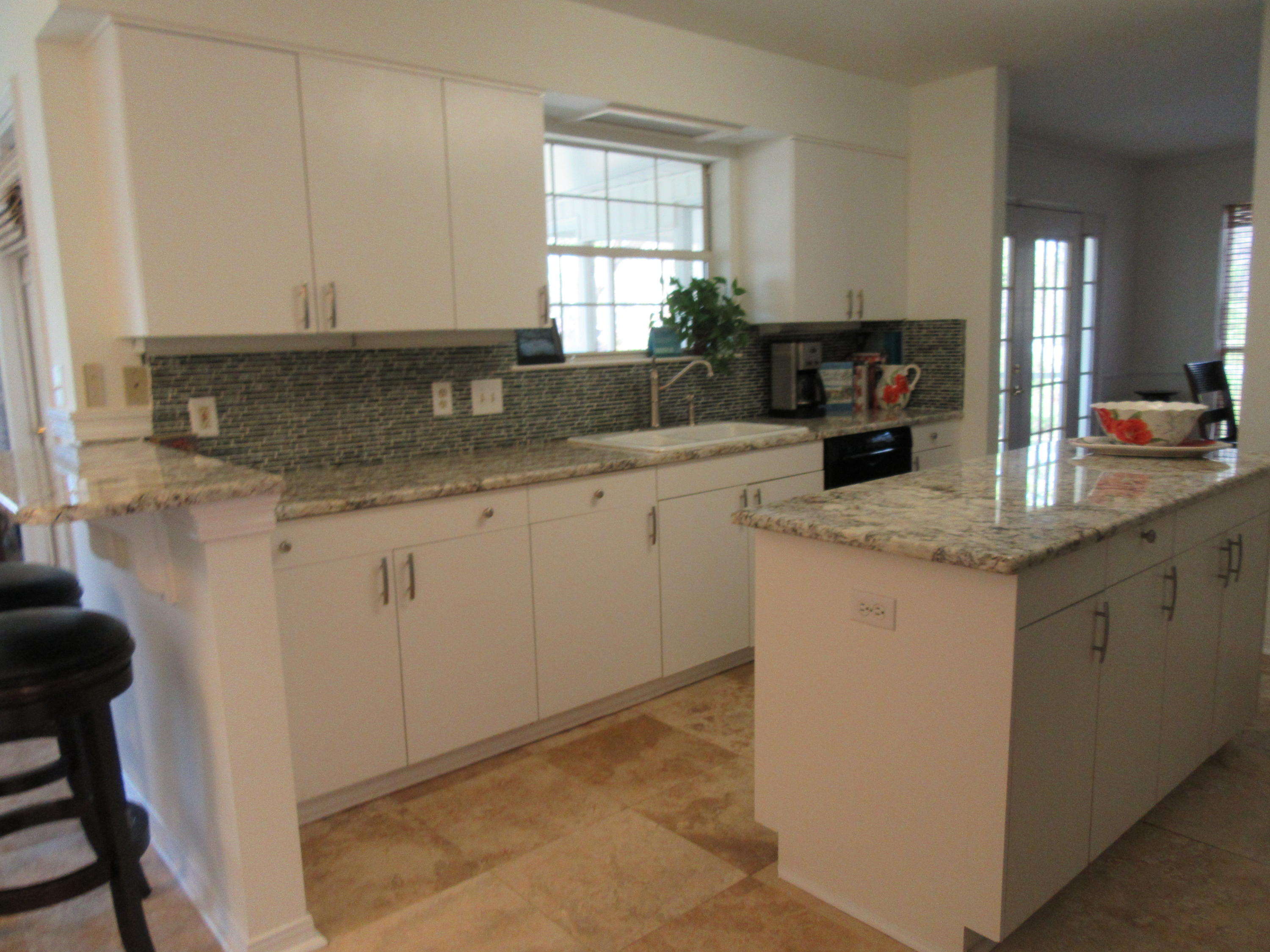 SHORTLINE LAKE ESTATES - Residential