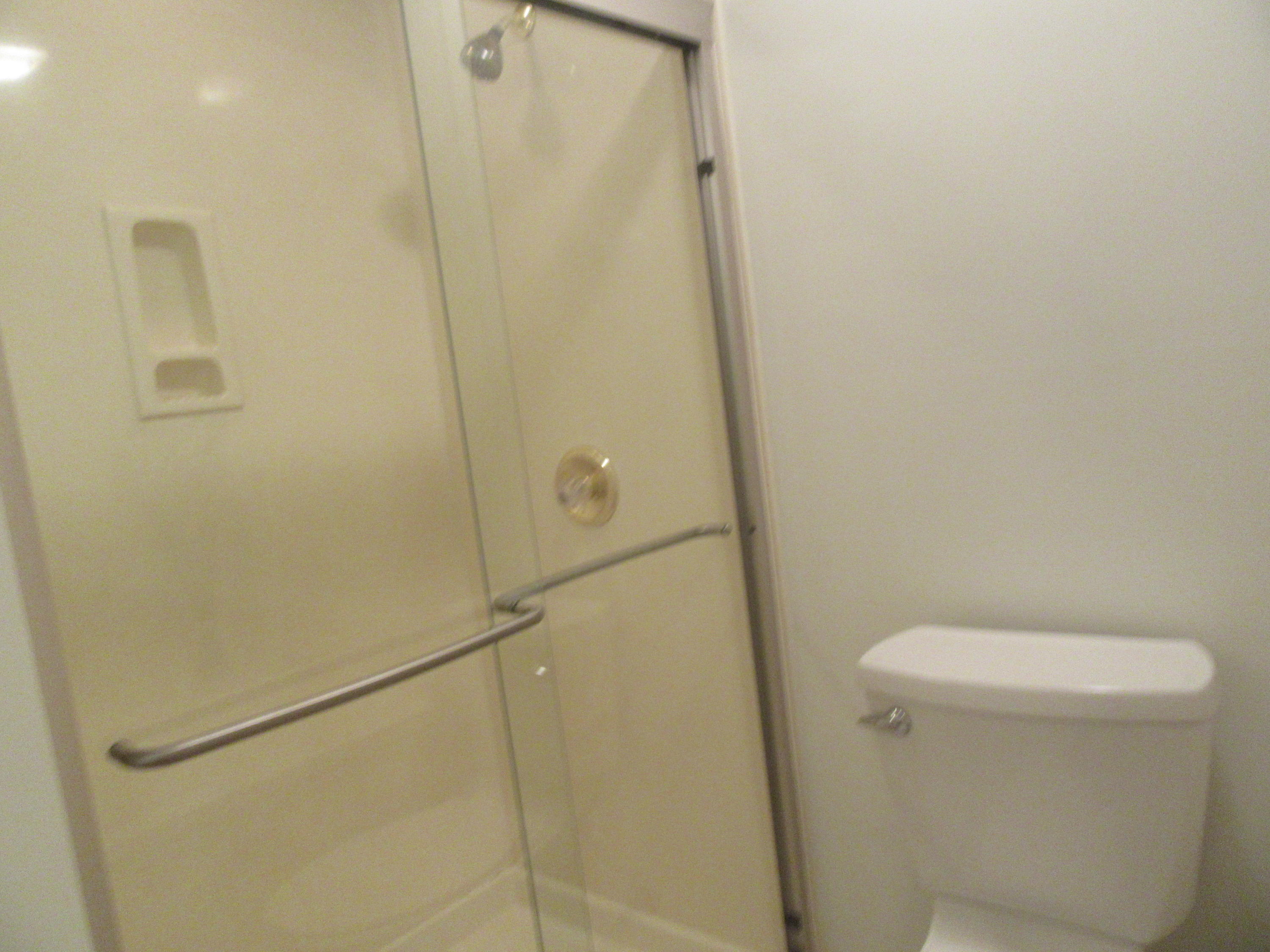 SHORTLINE LAKE ESTATES - Residential