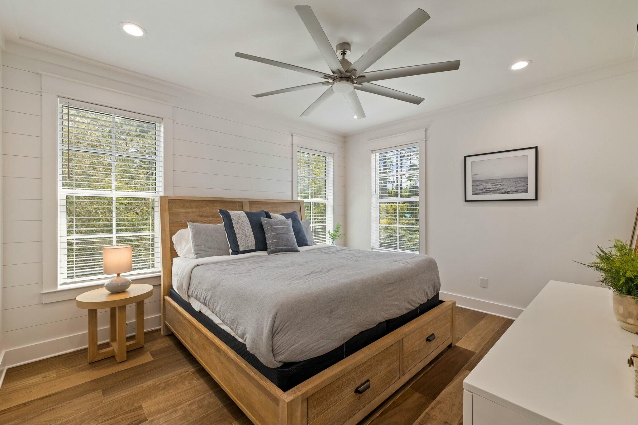 SEABREEZE - Residential