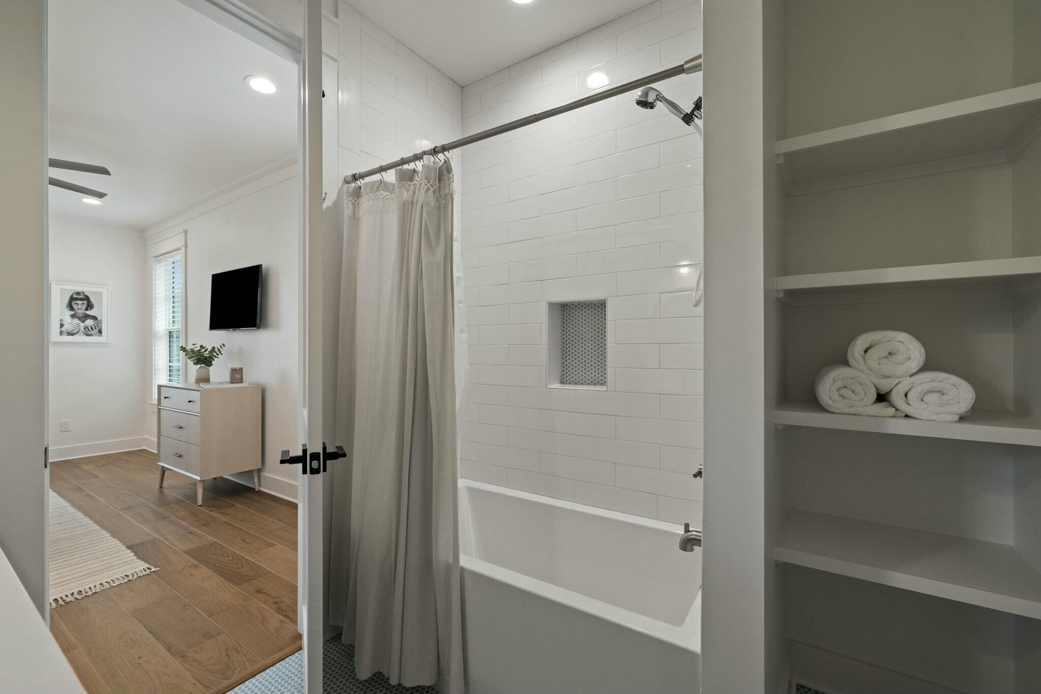SEABREEZE - Residential