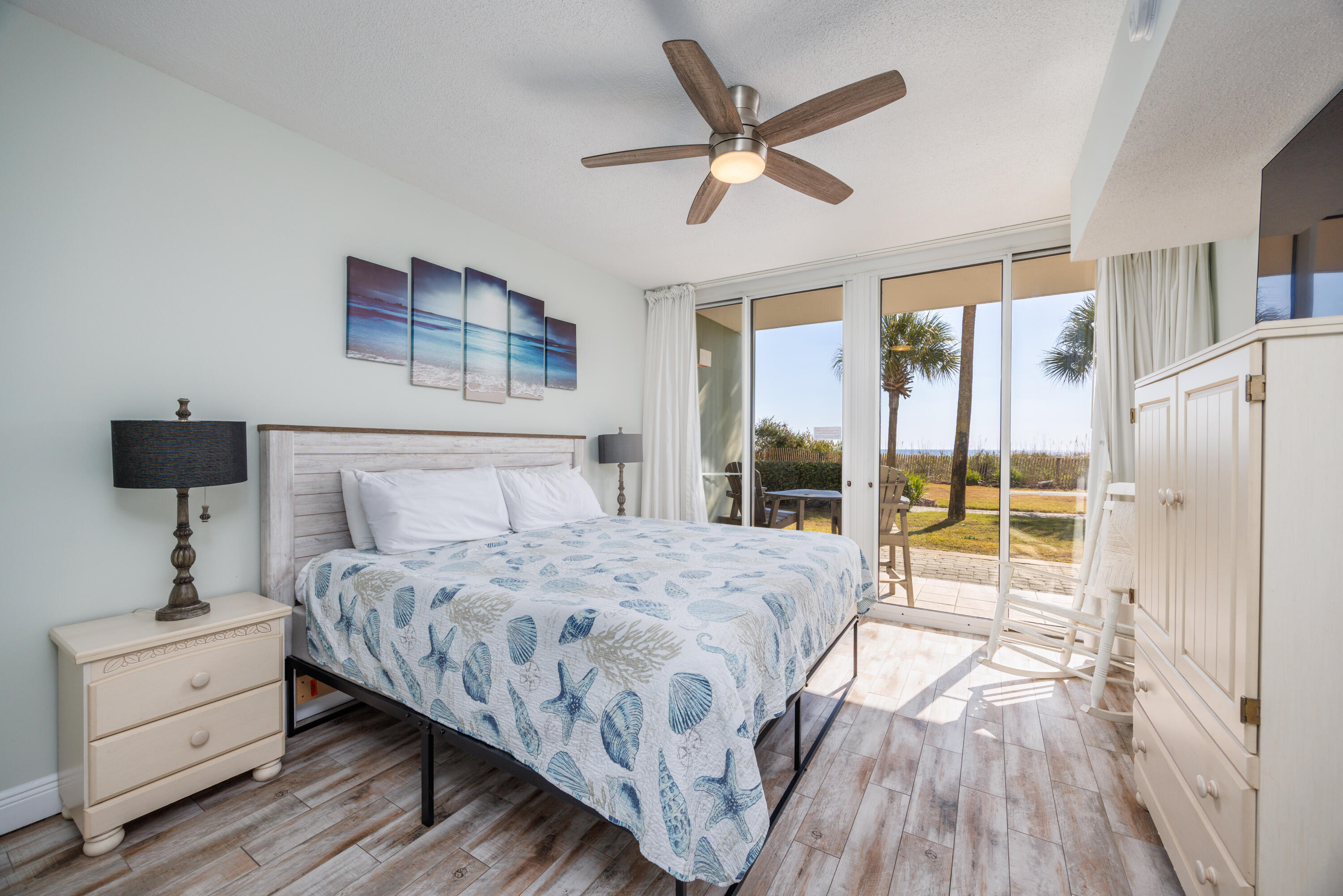 WATERS EDGE - Residential