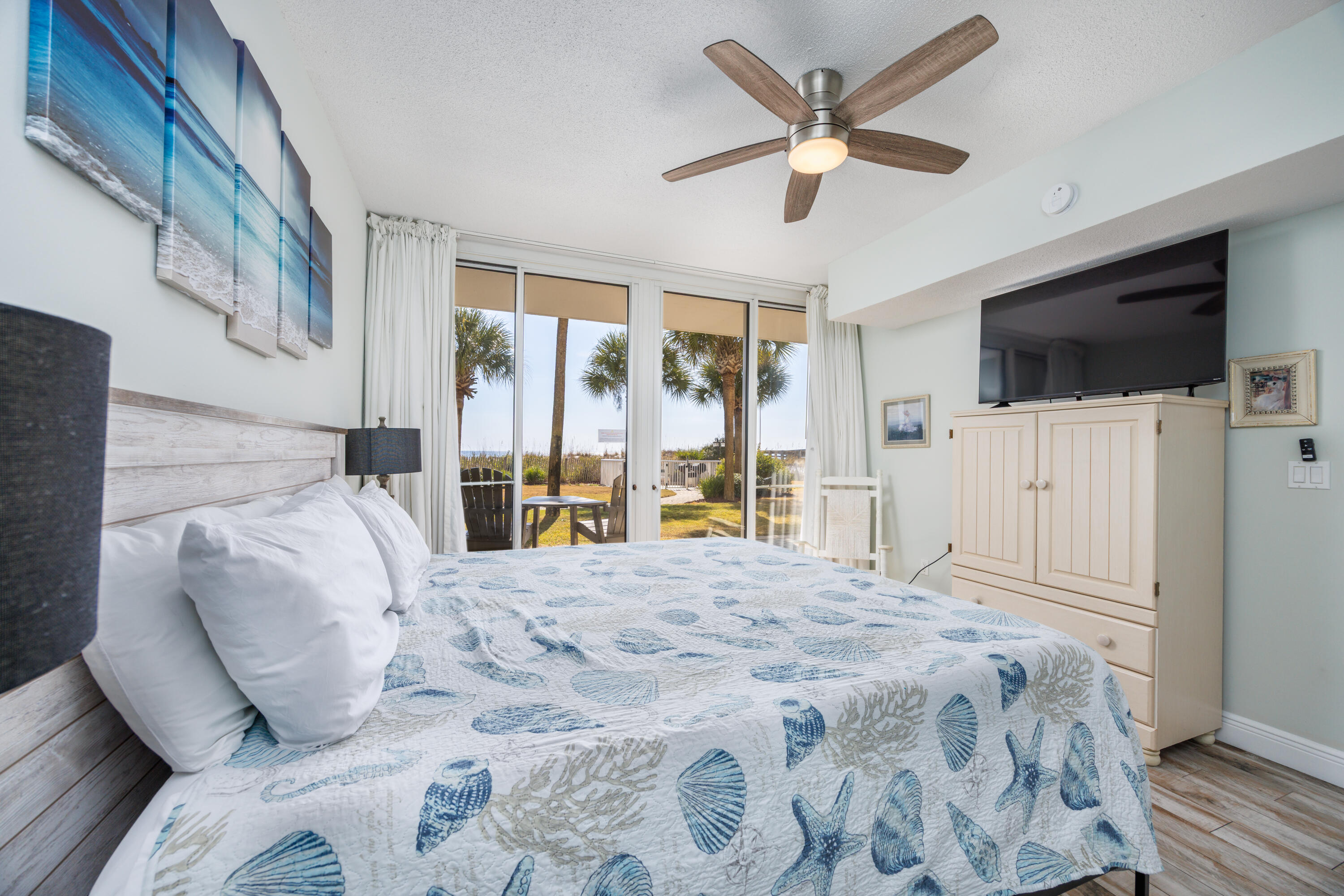 WATERS EDGE - Residential