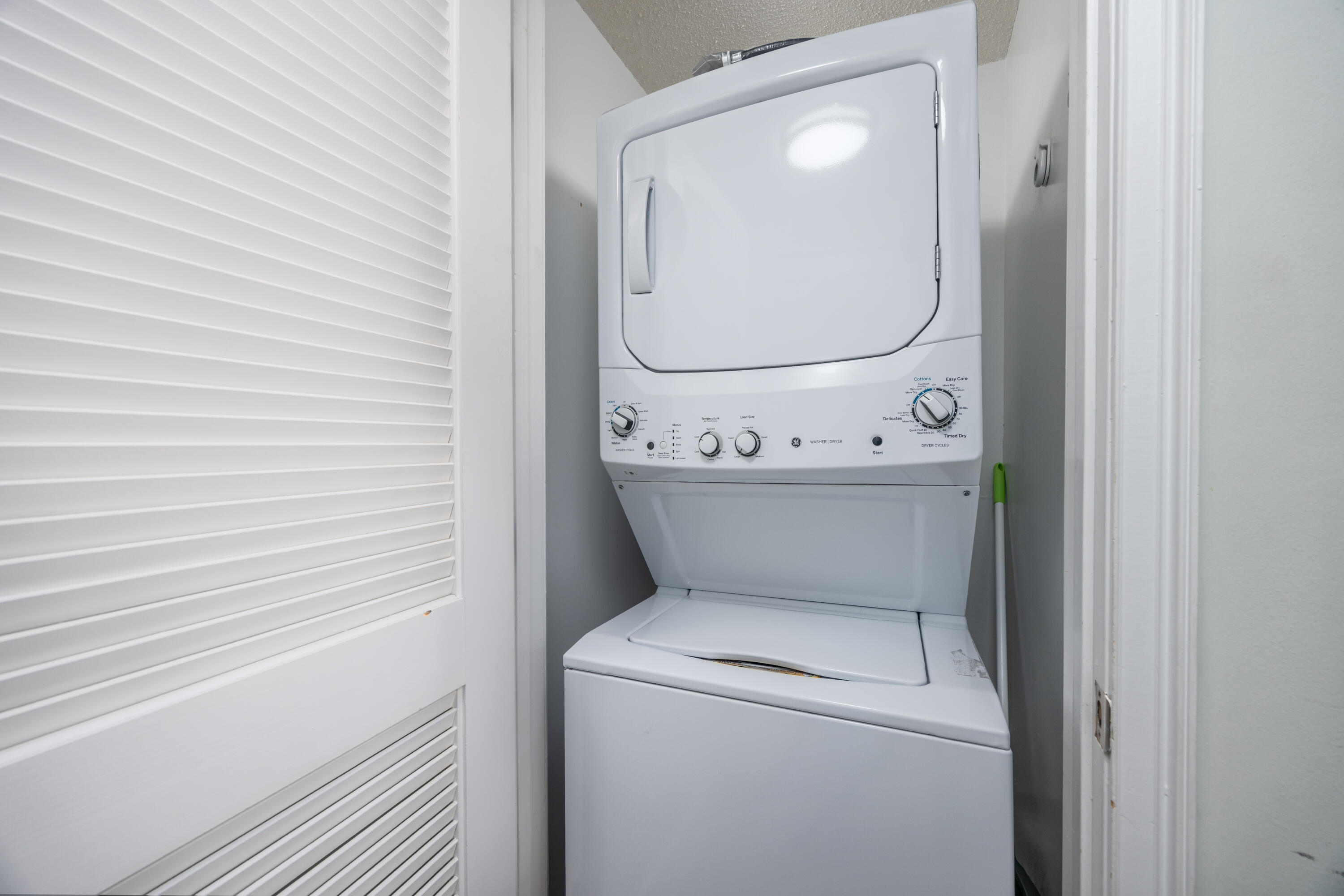 WATERS EDGE - Residential