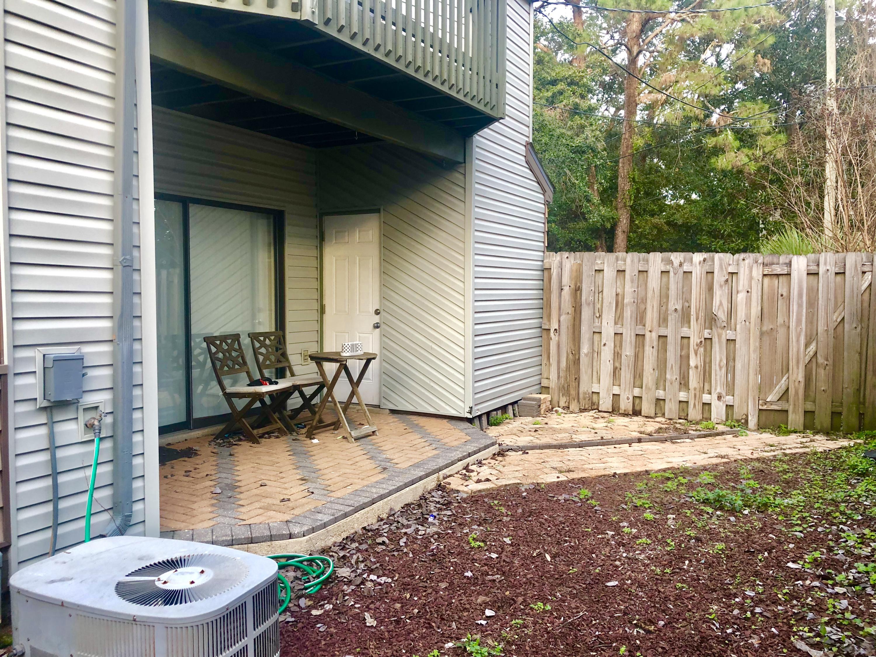 ELM PLACE CONDO - Residential