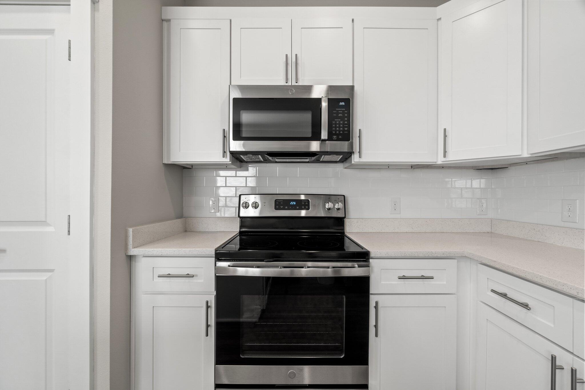 VERANDAS AT FREEPORT - Residential Lease