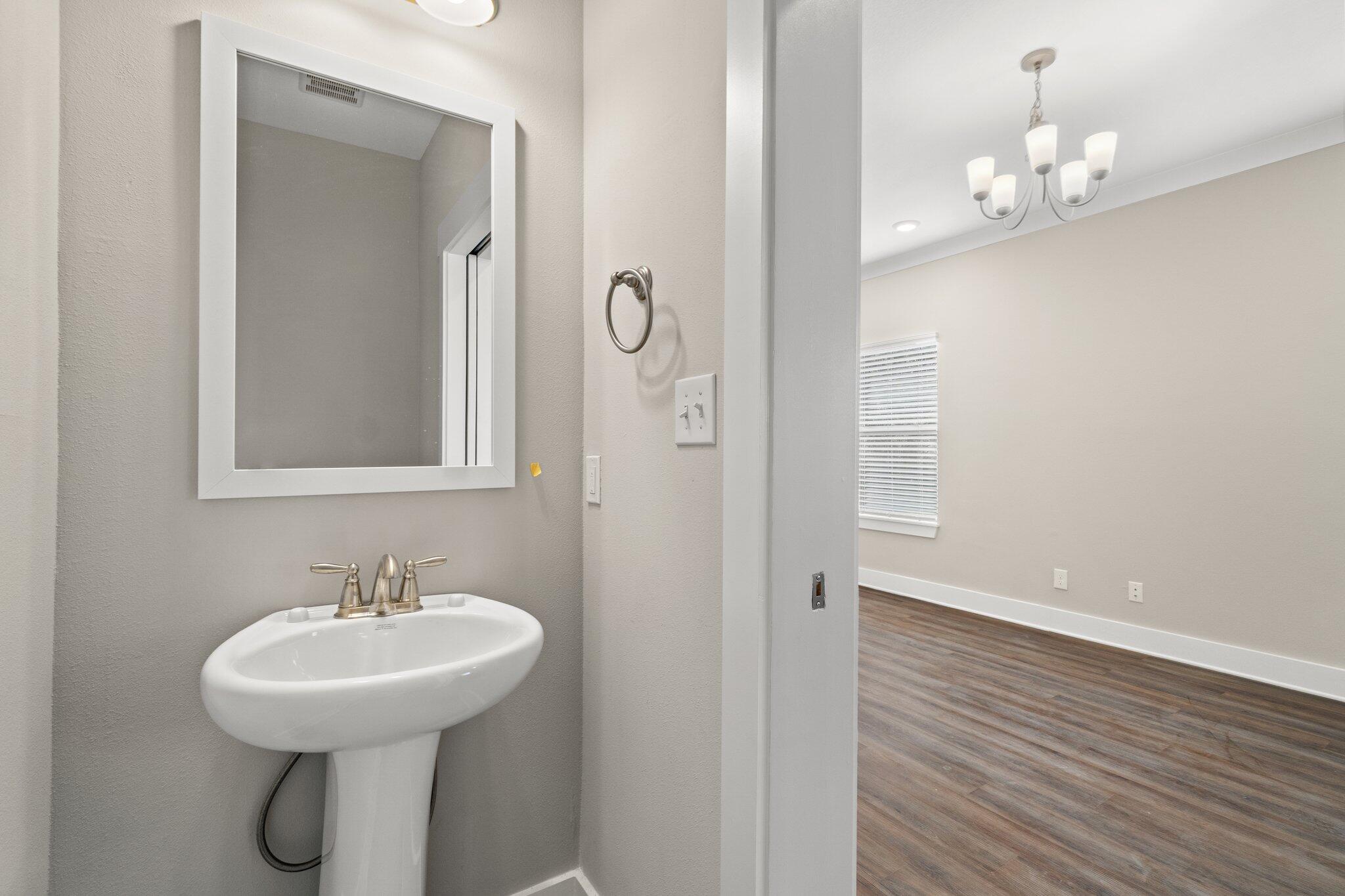 VERANDAS AT FREEPORT - Residential Lease