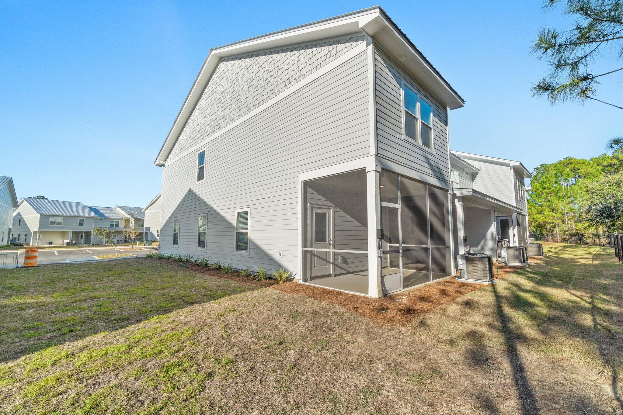 VERANDAS AT FREEPORT - Residential Lease