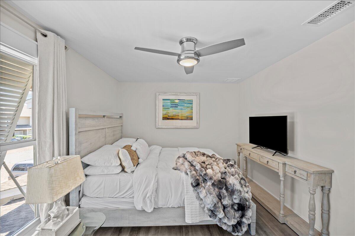 BAYOU VILLAGE CONDO PH 1 - Residential
