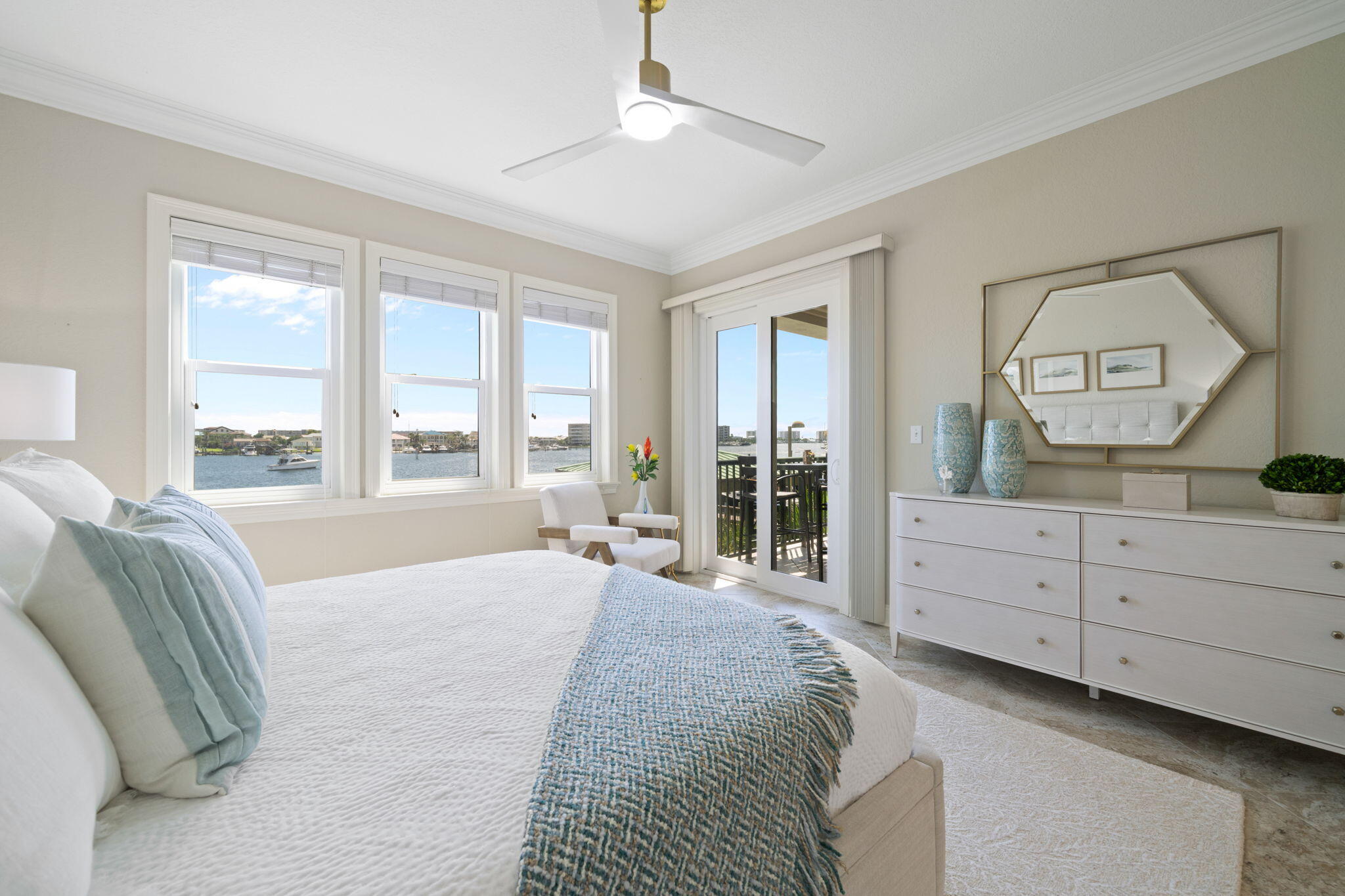TRANQUIL HARBOR - Residential