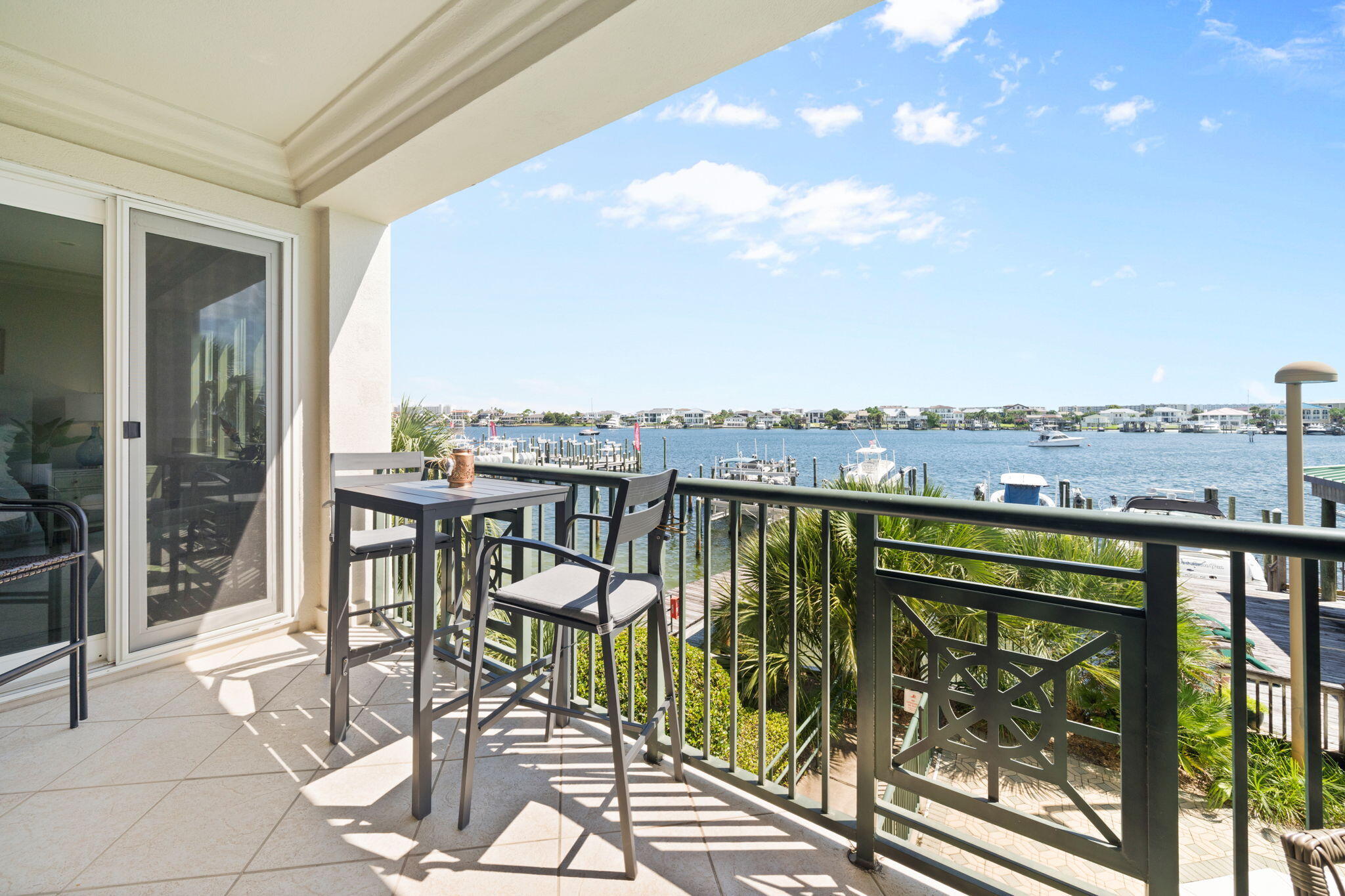 TRANQUIL HARBOR - Residential